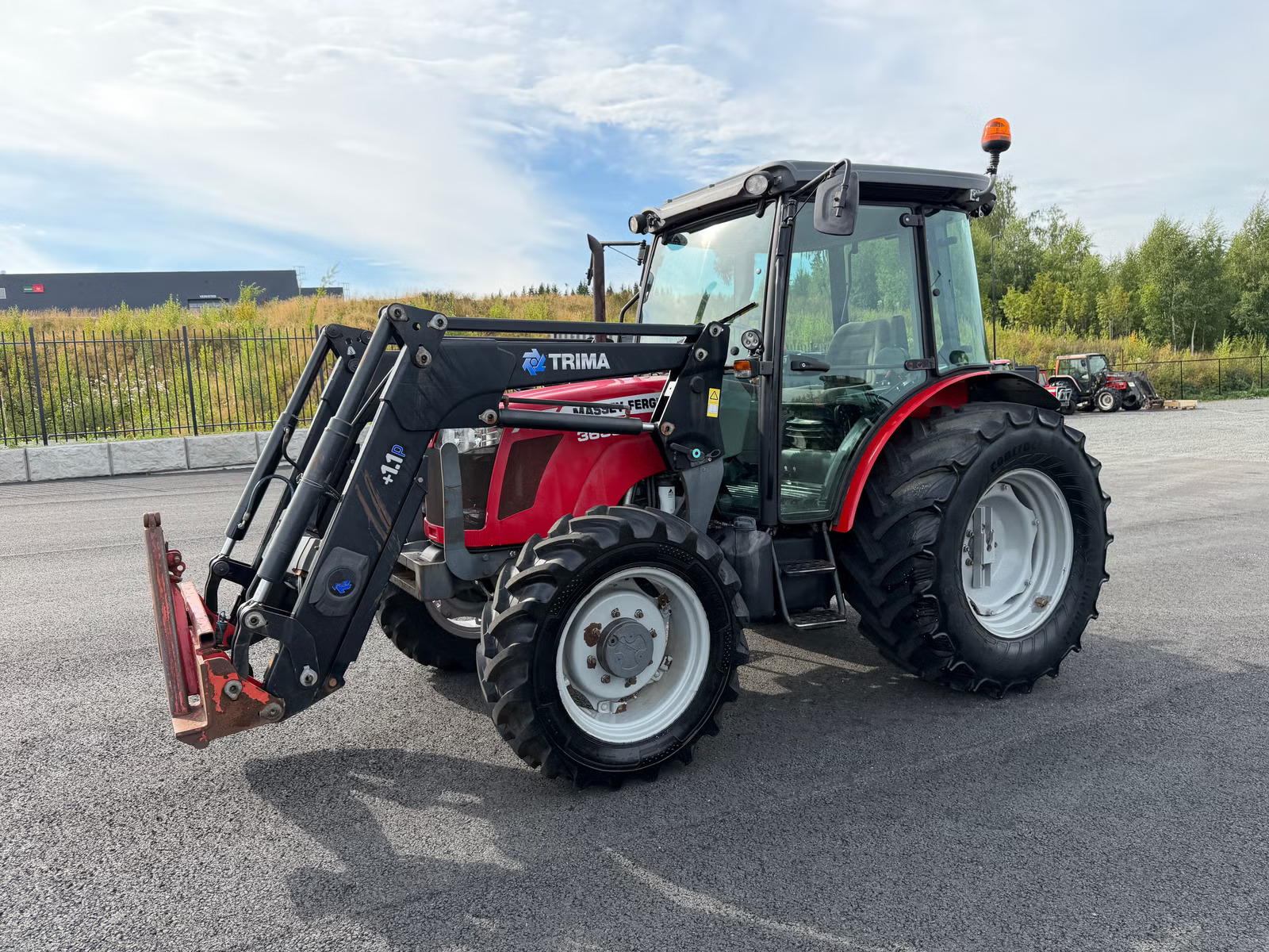 Massey Ferguson 3635, Anul 2011 - imagine 5