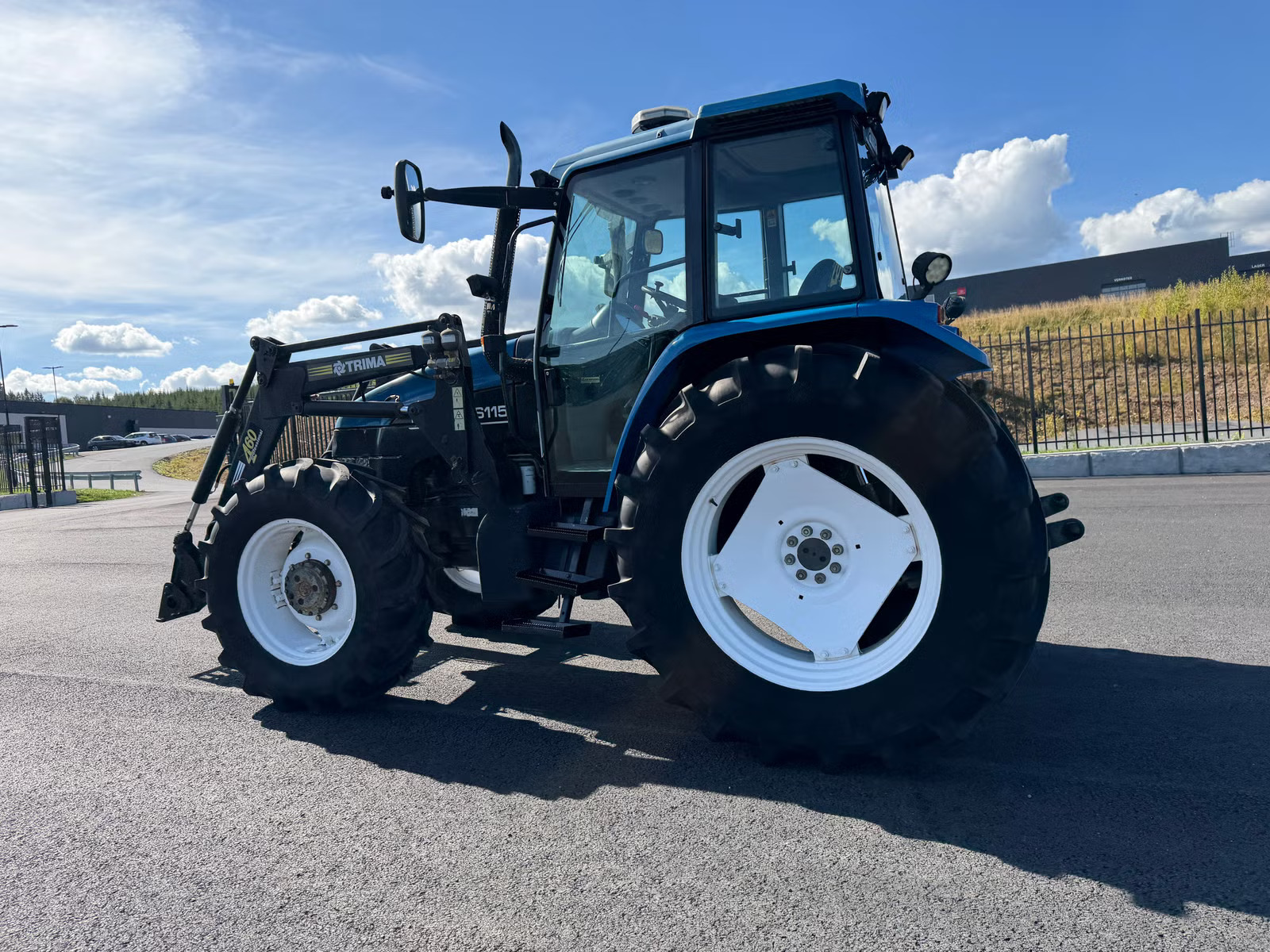 New Holland TS115, Anul 2000 - imagine 7