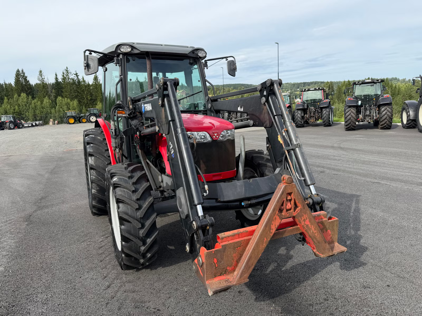 Massey Ferguson 3635, Anul 2011 - imagine 10