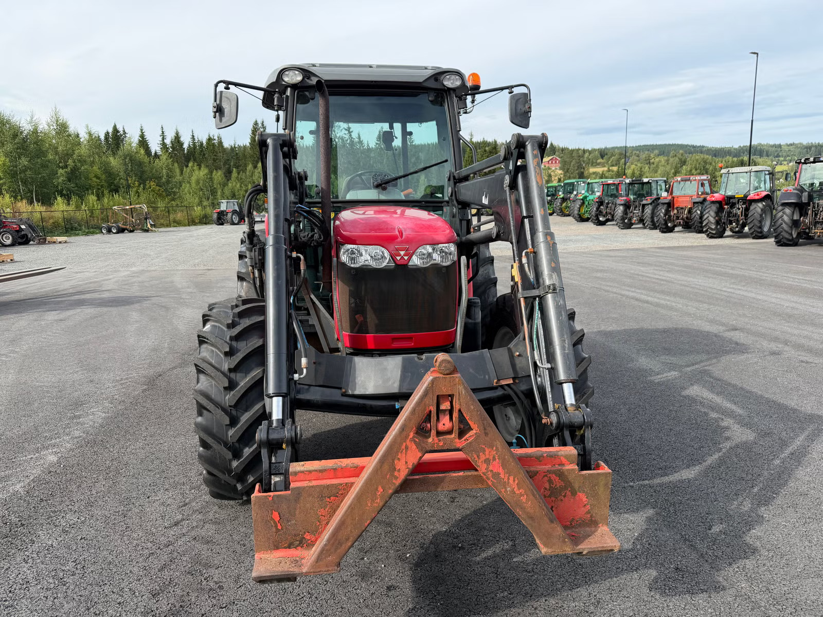 Massey Ferguson 3635, Anul 2011 - imagine 11