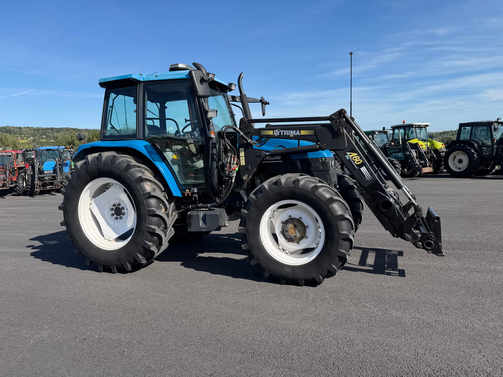 New Holland TS115, Anul 2000 - imagine 2