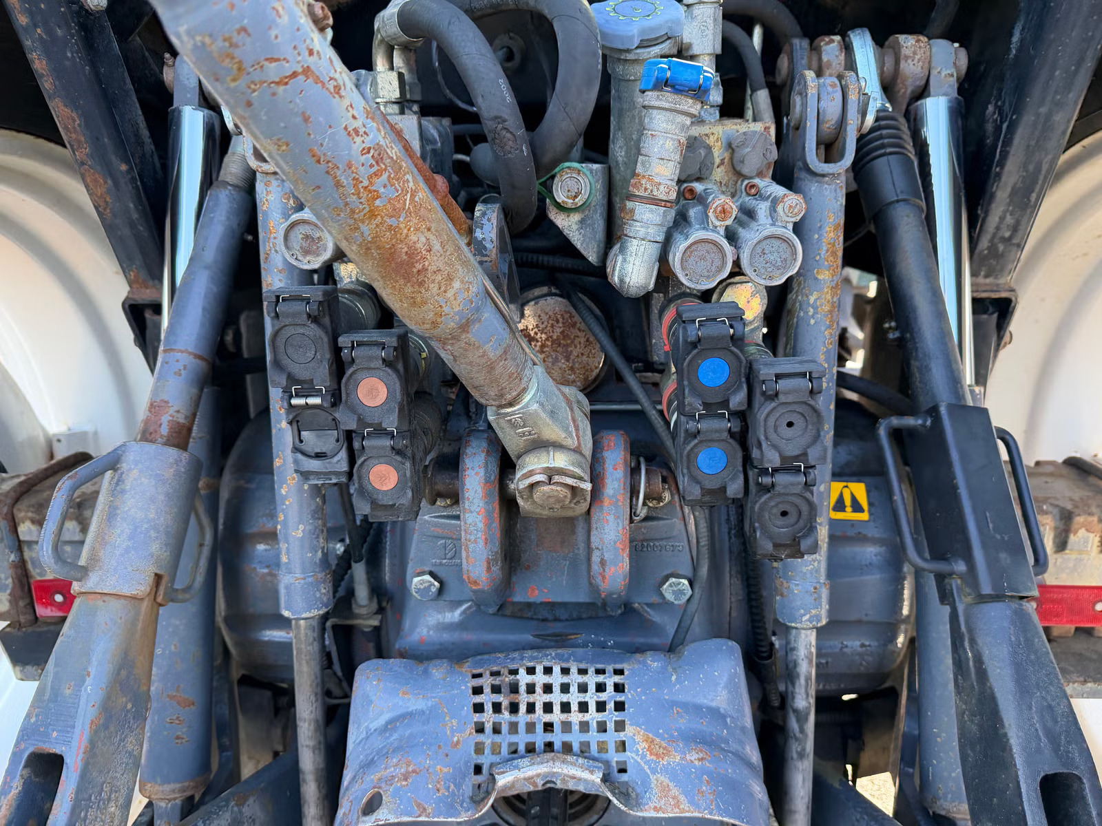 New Holland TS115, Anul 2000 - imagine 22