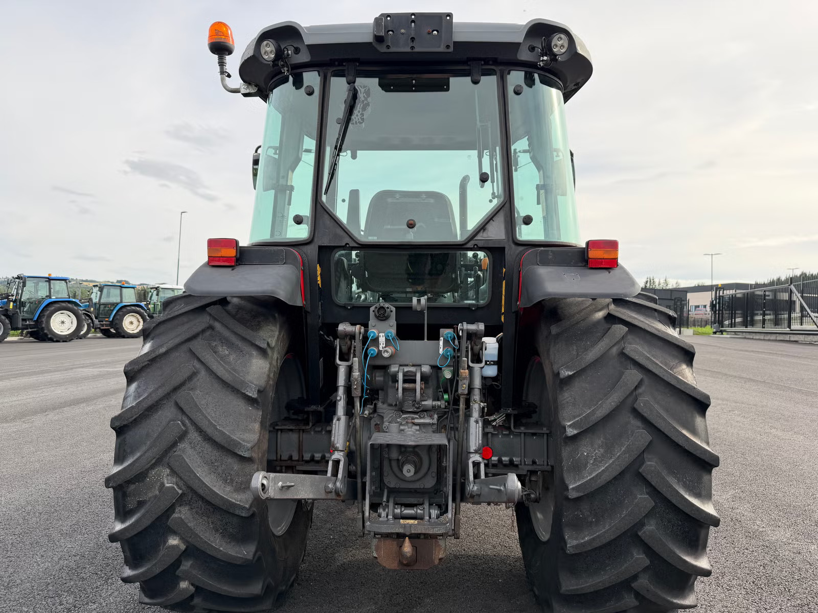 Massey Ferguson 3635, Anul 2011 - imagine 23