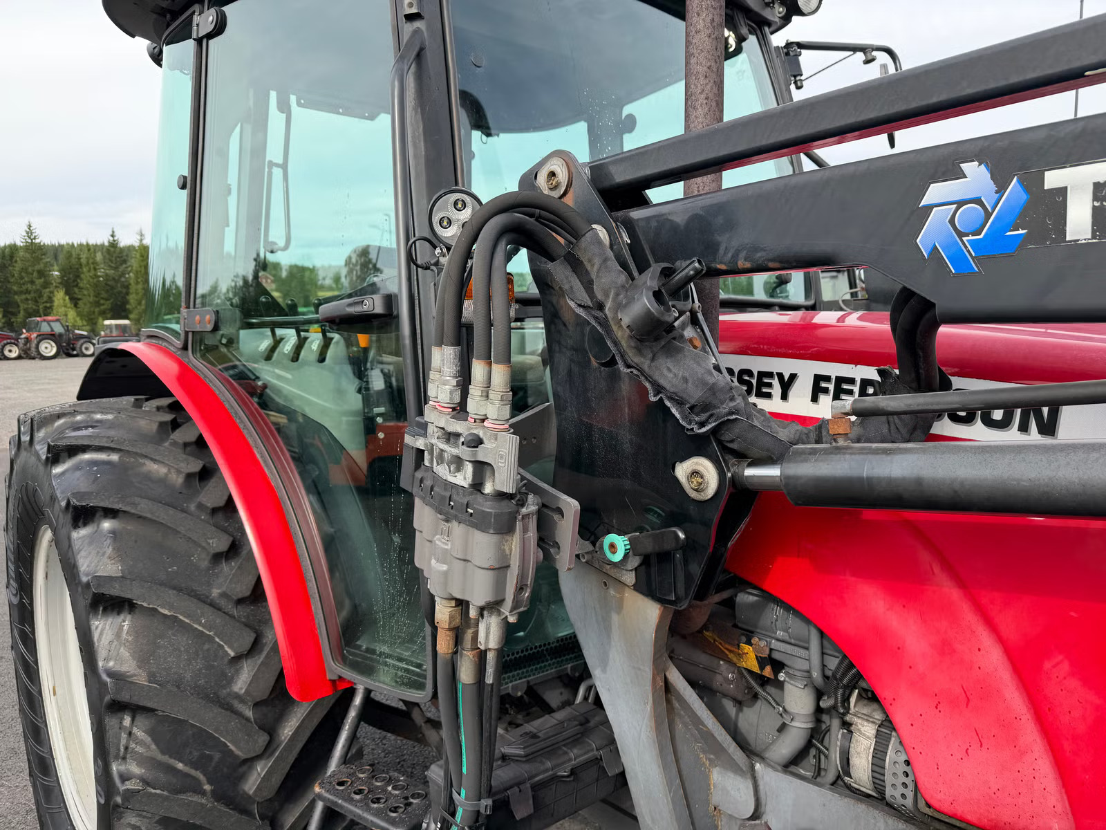 Massey Ferguson 3635, Anul 2011 - imagine 24