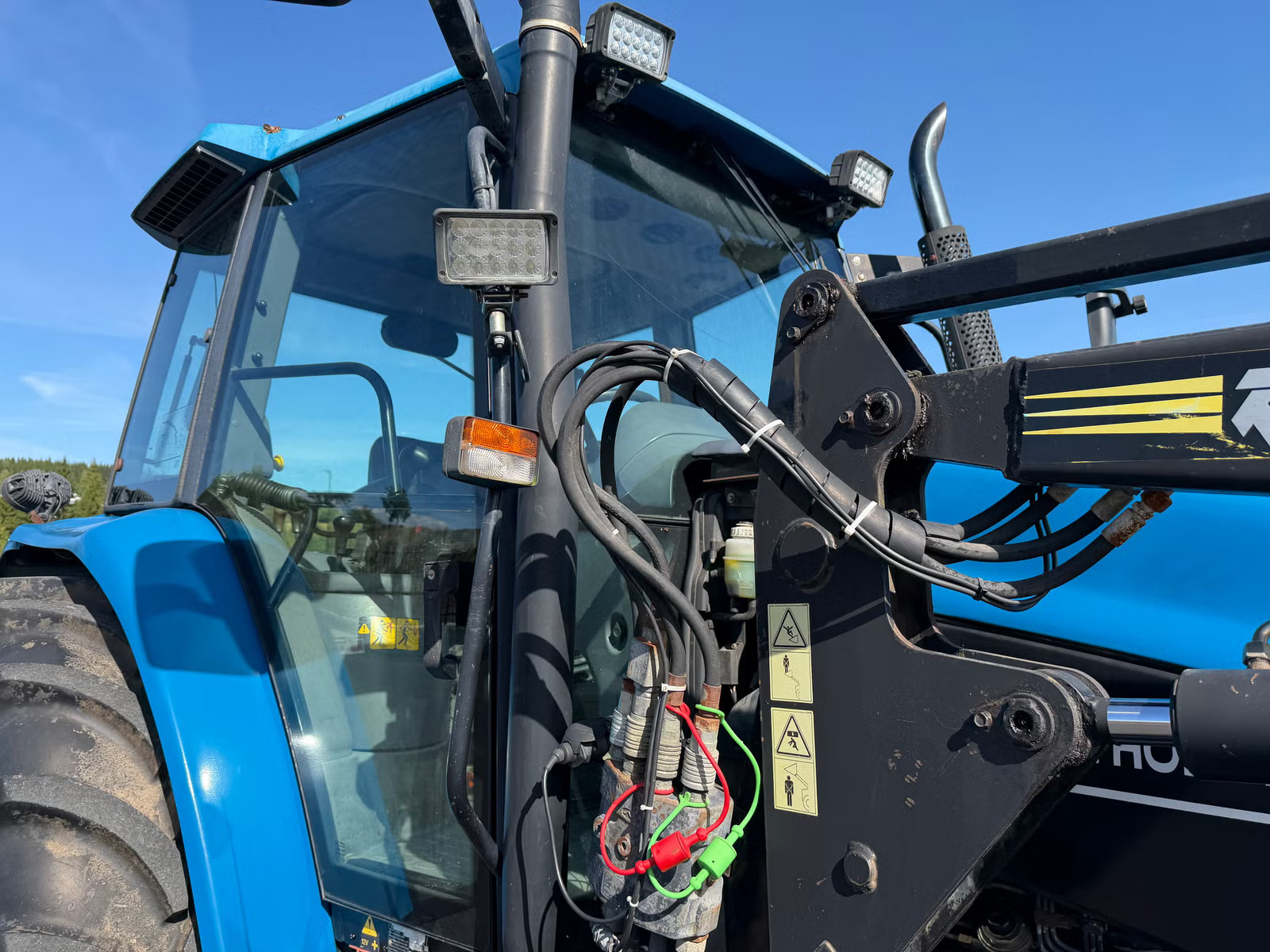 New Holland TS115, Anul 2000 - imagine 29