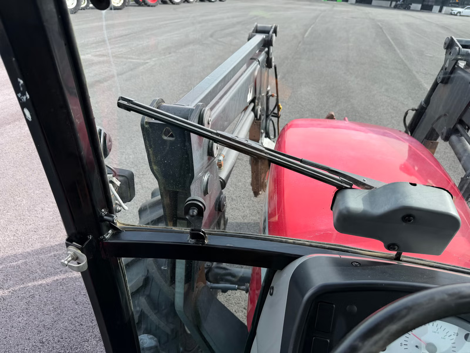 Massey Ferguson 3635, Anul 2011 - imagine 34