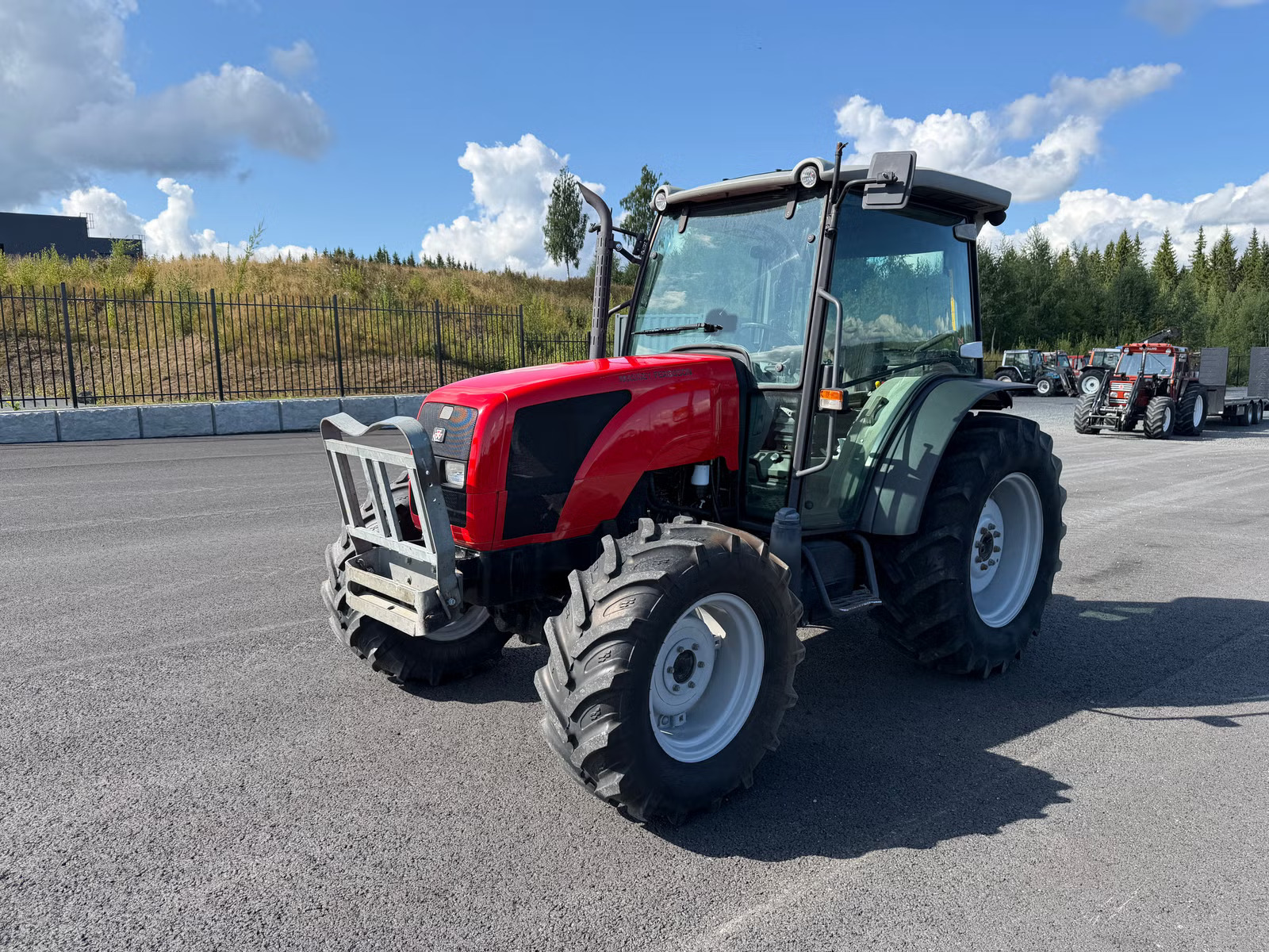 Massey Ferguson 2430, Anul 2005