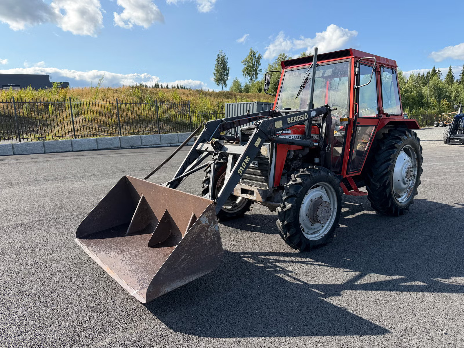 Massey Ferguson 250, Anul 1984