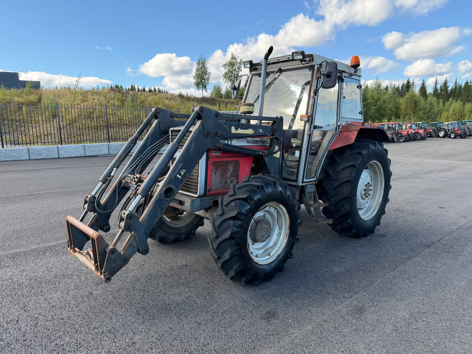Massey Ferguson 390, Anul 1991