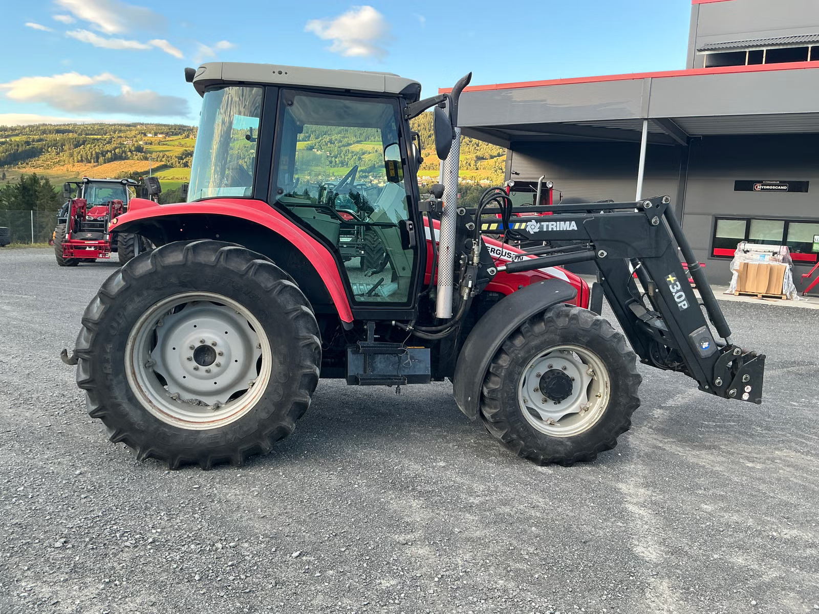 Massey Ferguson 5455, Anul 2005 - imagine 2