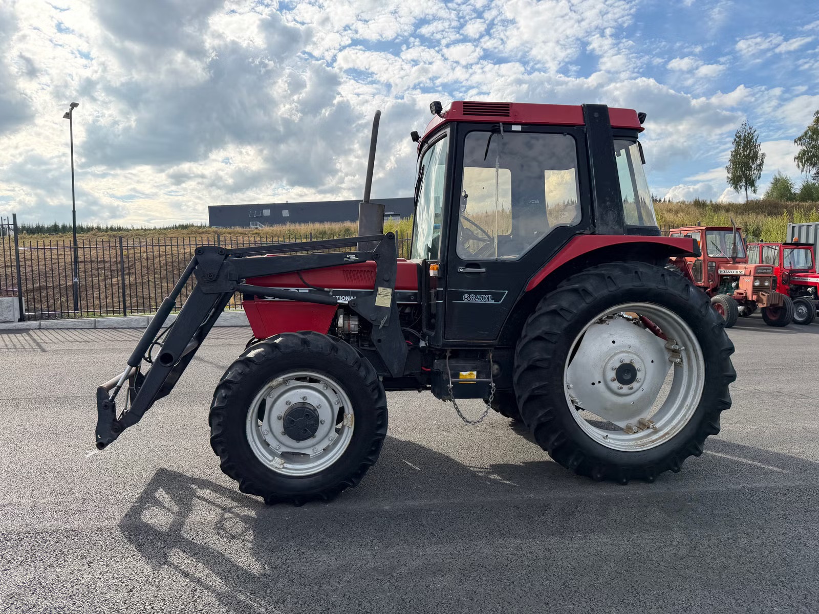 CASE IH 685 XL, Anul 1989 - imagine 5