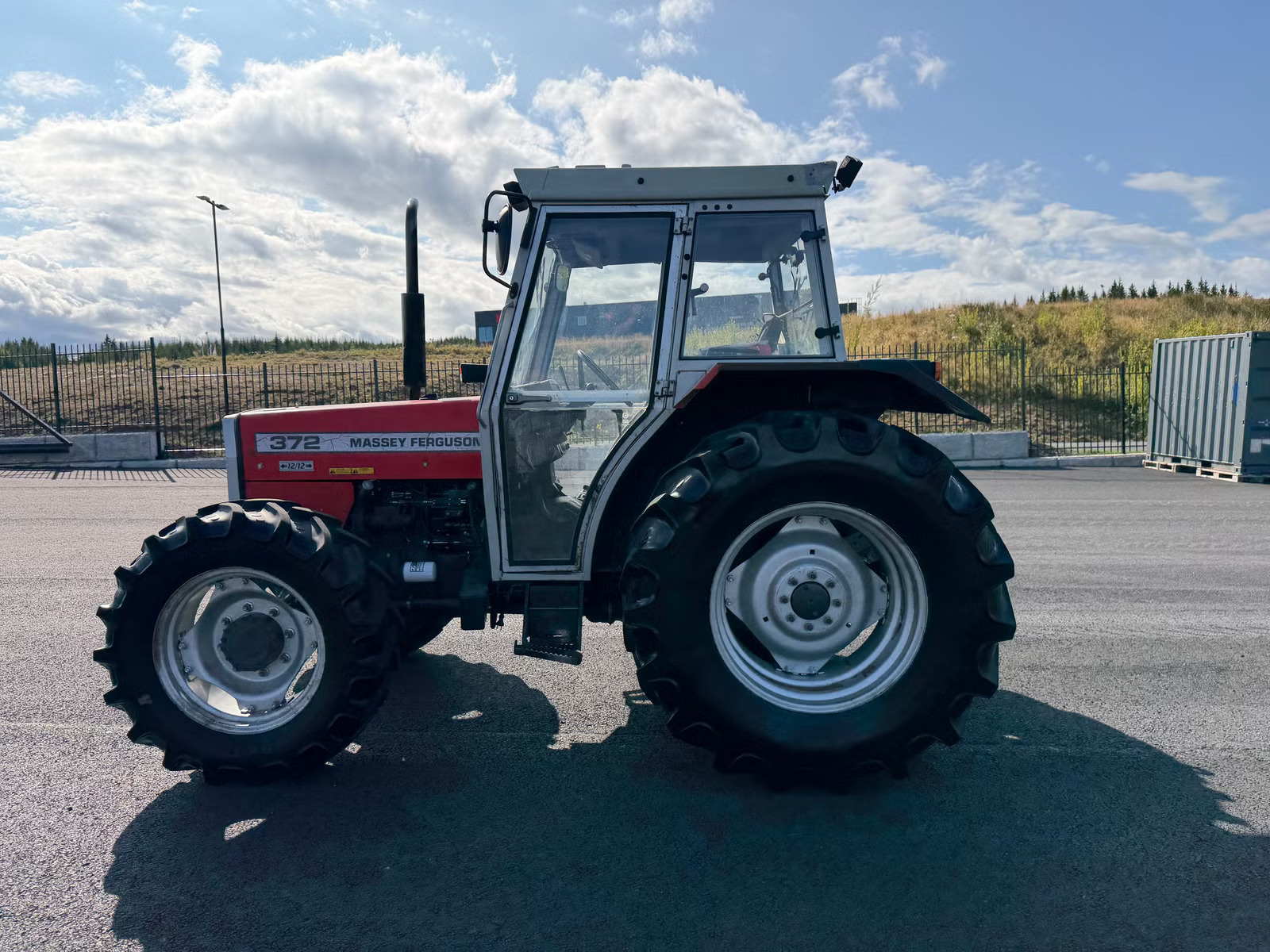 Massey Ferguson 372, Anul 1994 - imagine 5