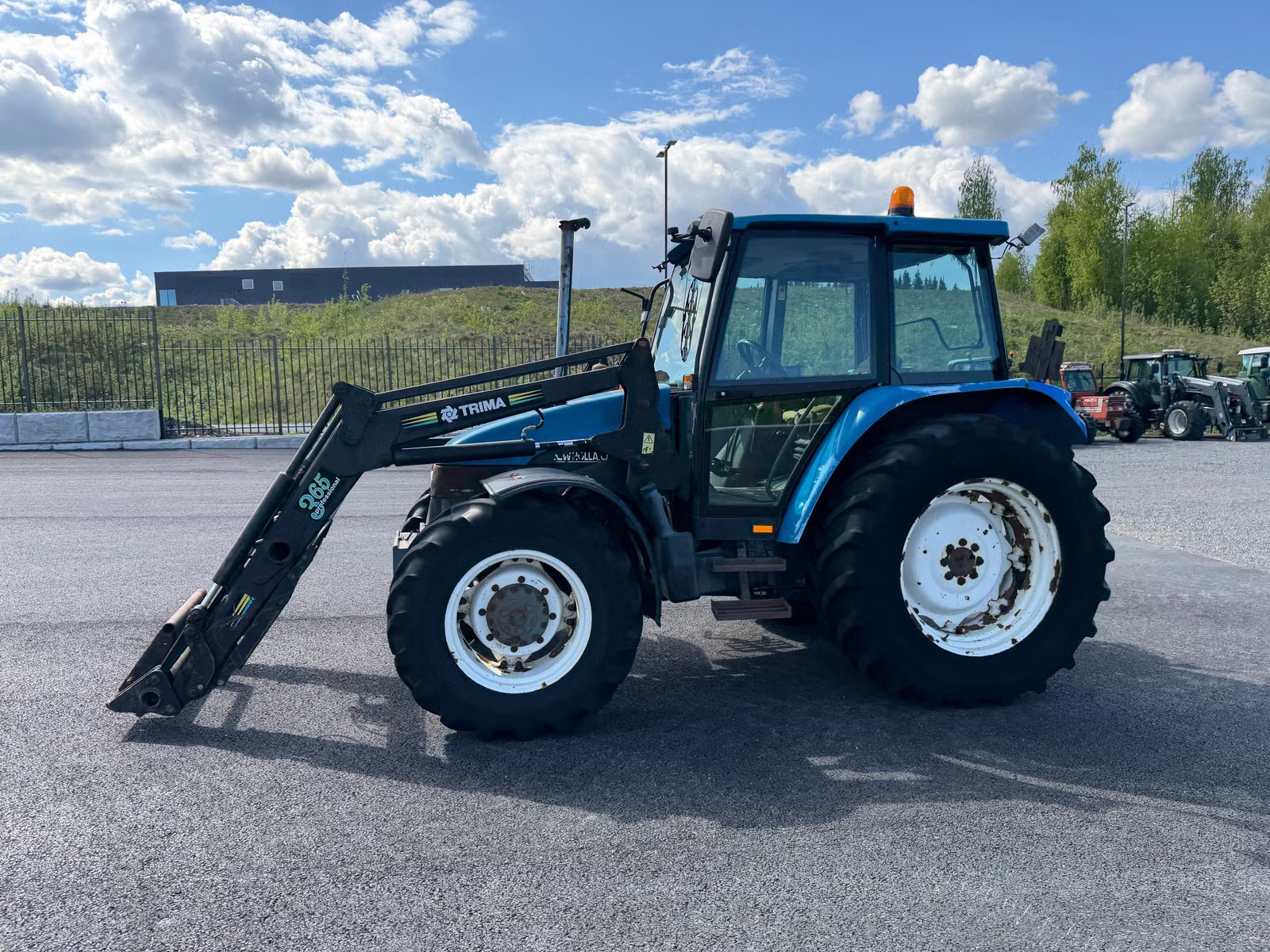 New Holland 7635, Anul 1998 - imagine 5