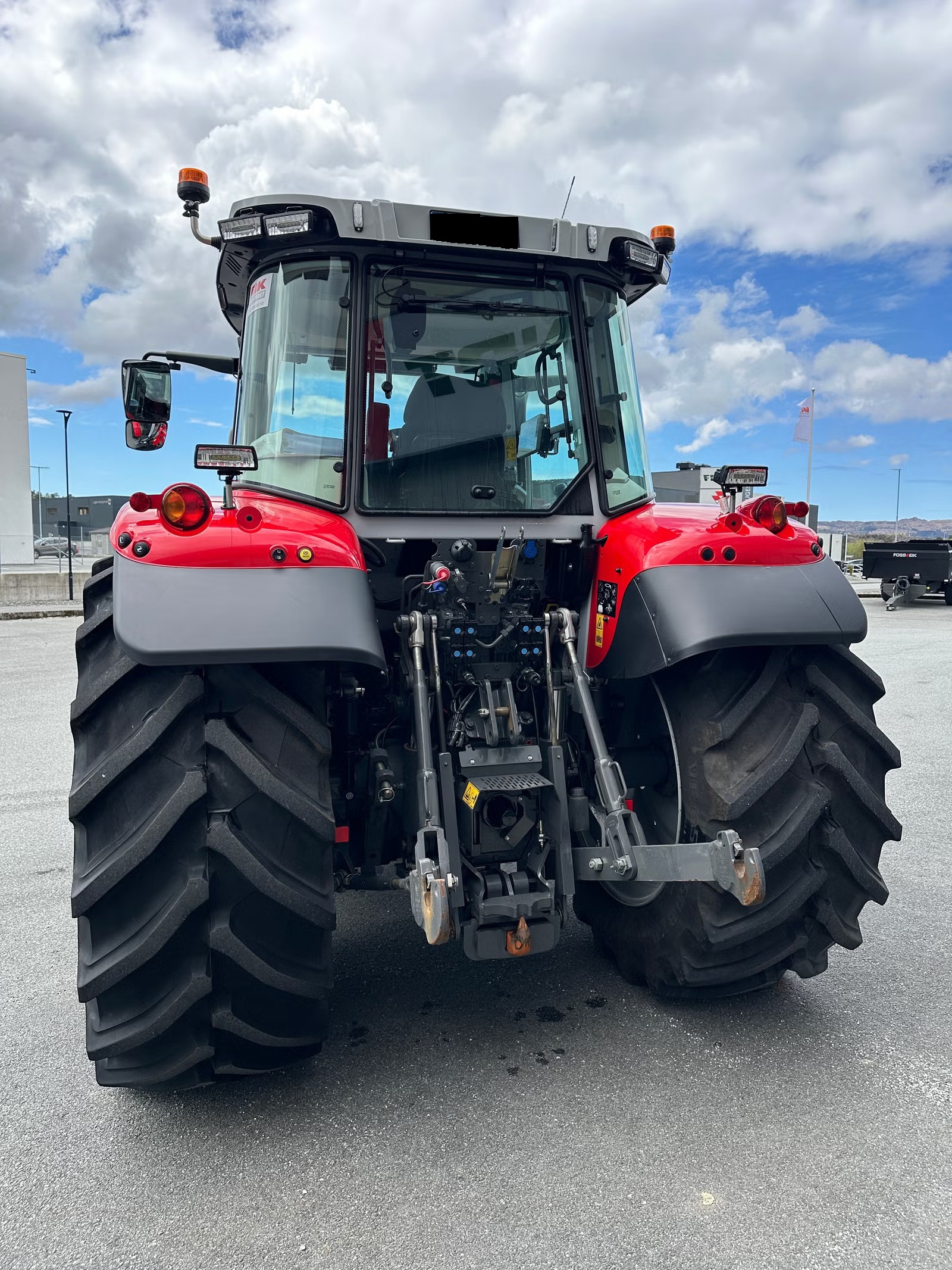 Massey Ferguson 5S 145 Dyna-6, Anul 2024 - imagine 5