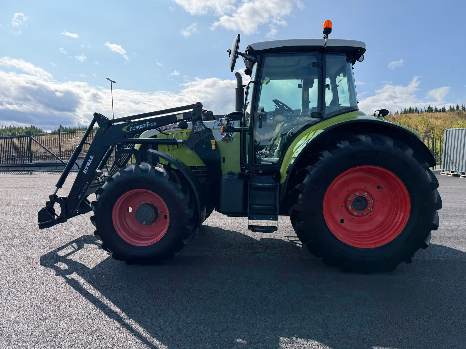 CLAAS ARION 640, Anul 2008 - imagine 6