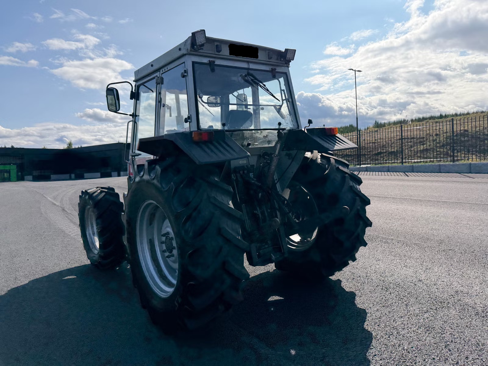 Massey Ferguson 372, Anul 1994 - imagine 7
