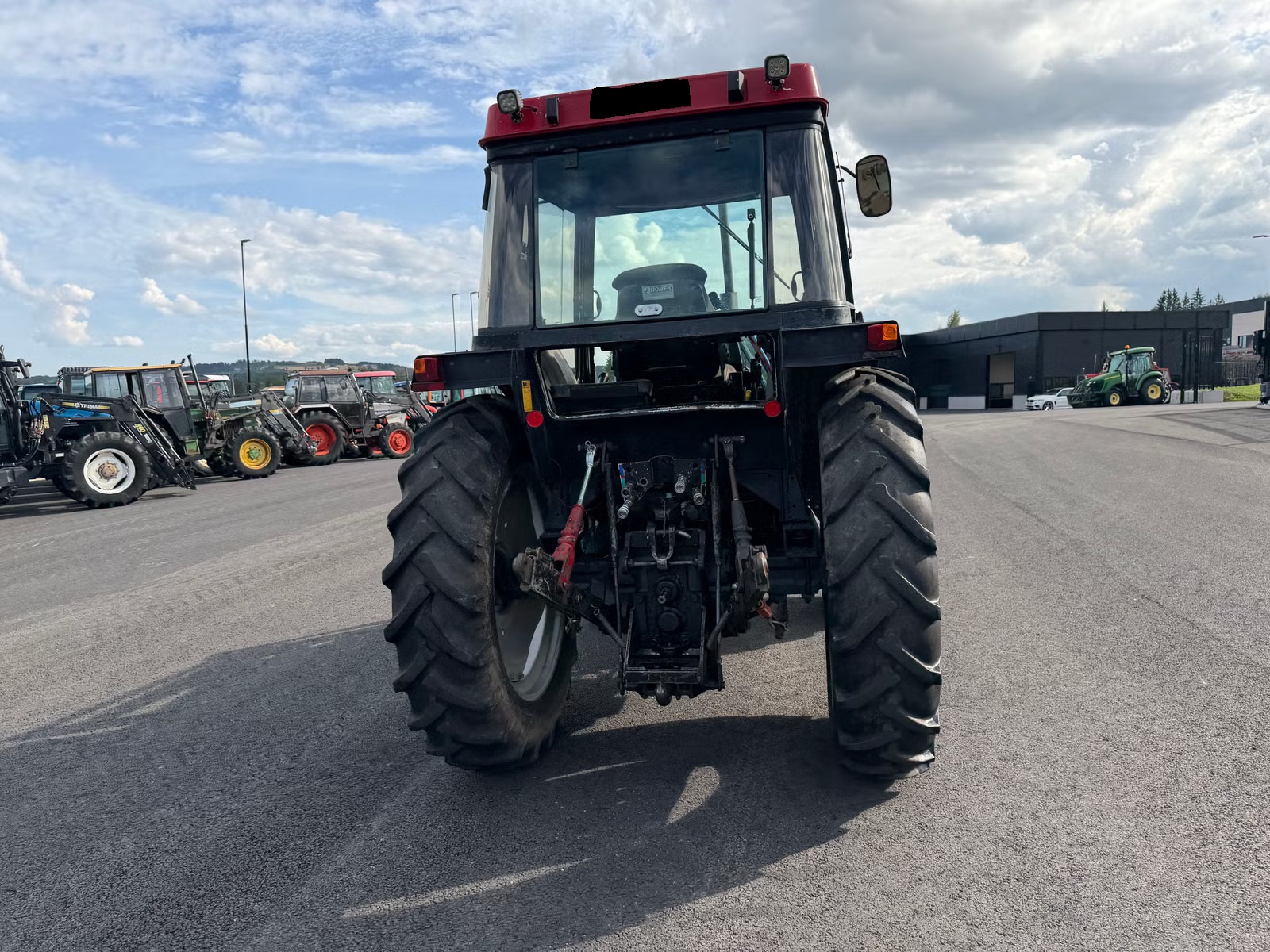 CASE IH 685 XL, Anul 1989 - imagine 8