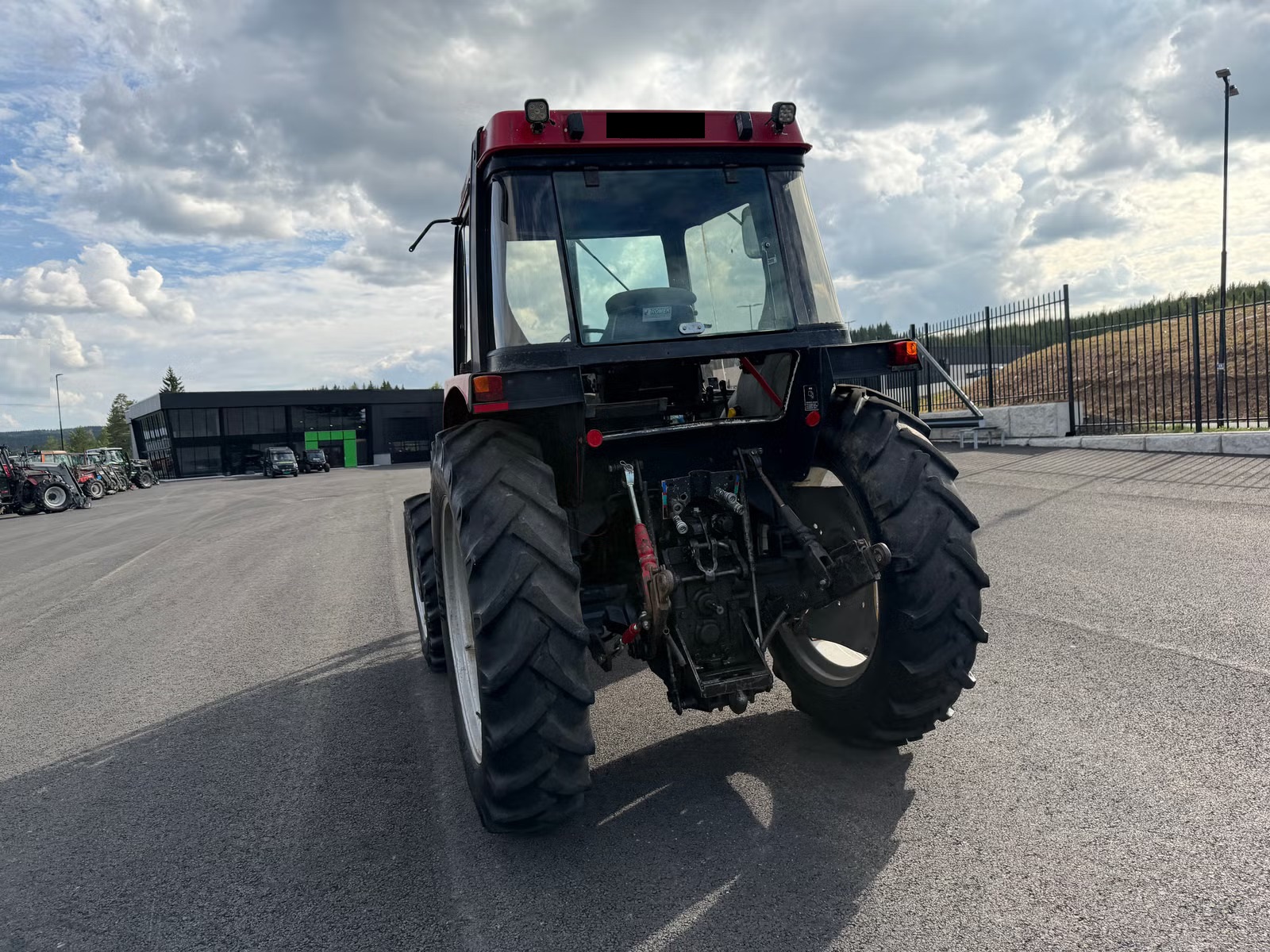 CASE IH 685 XL, Anul 1989 - imagine 9