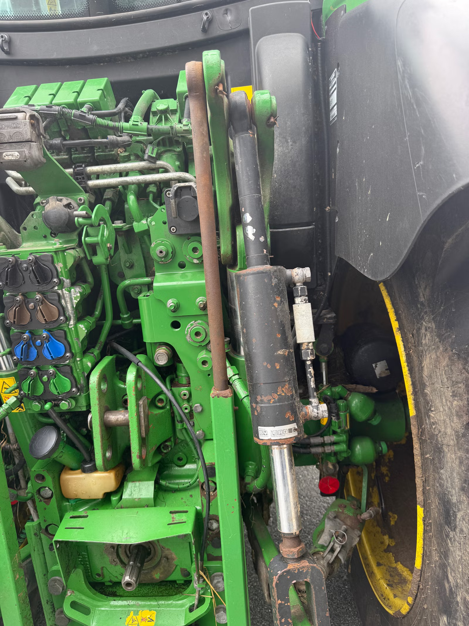 John Deere 6130R, Anul 2018 - imagine 9
