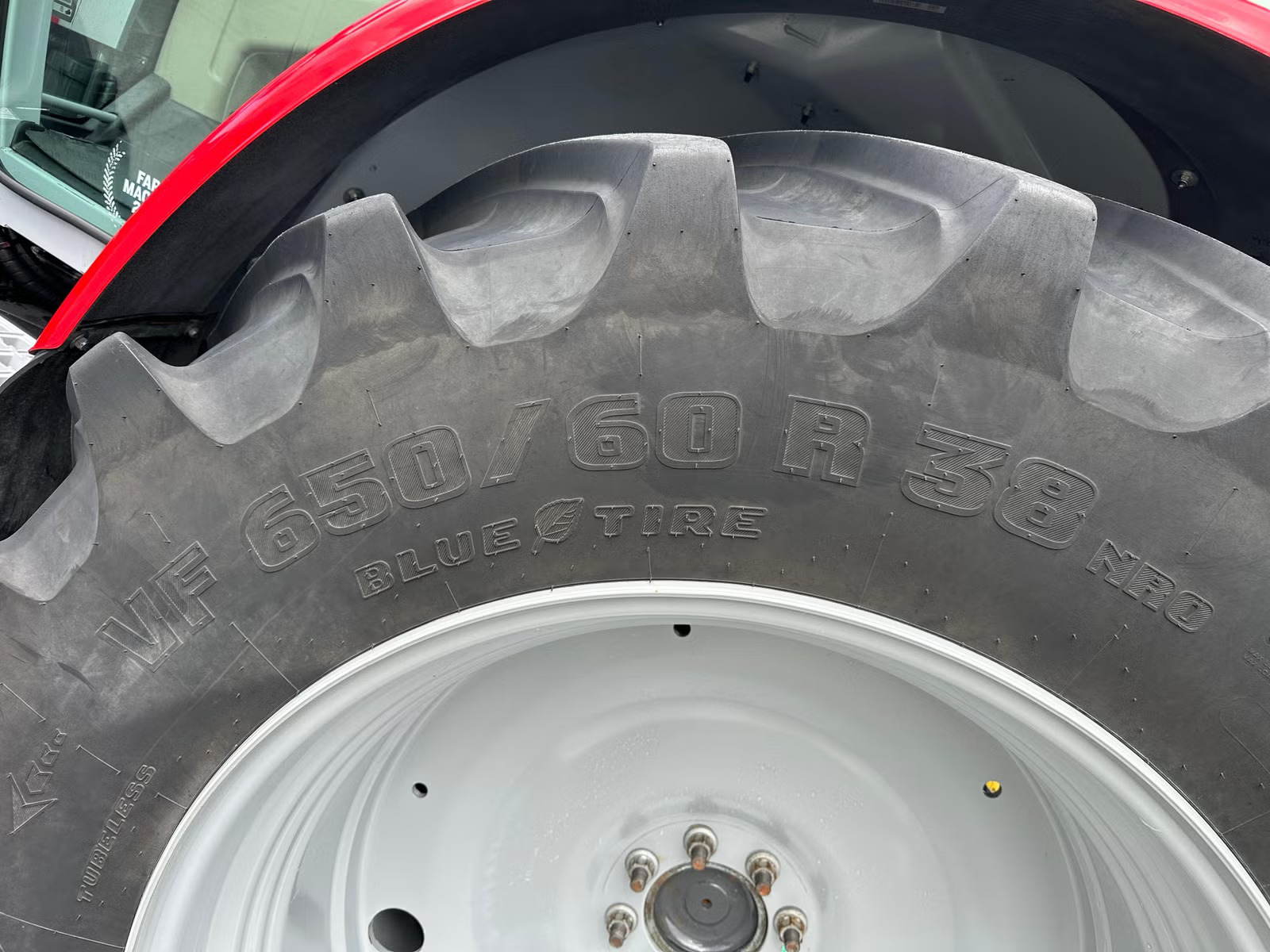 Massey Ferguson 5S 145 Dyna-6, Anul 2024 - imagine 9