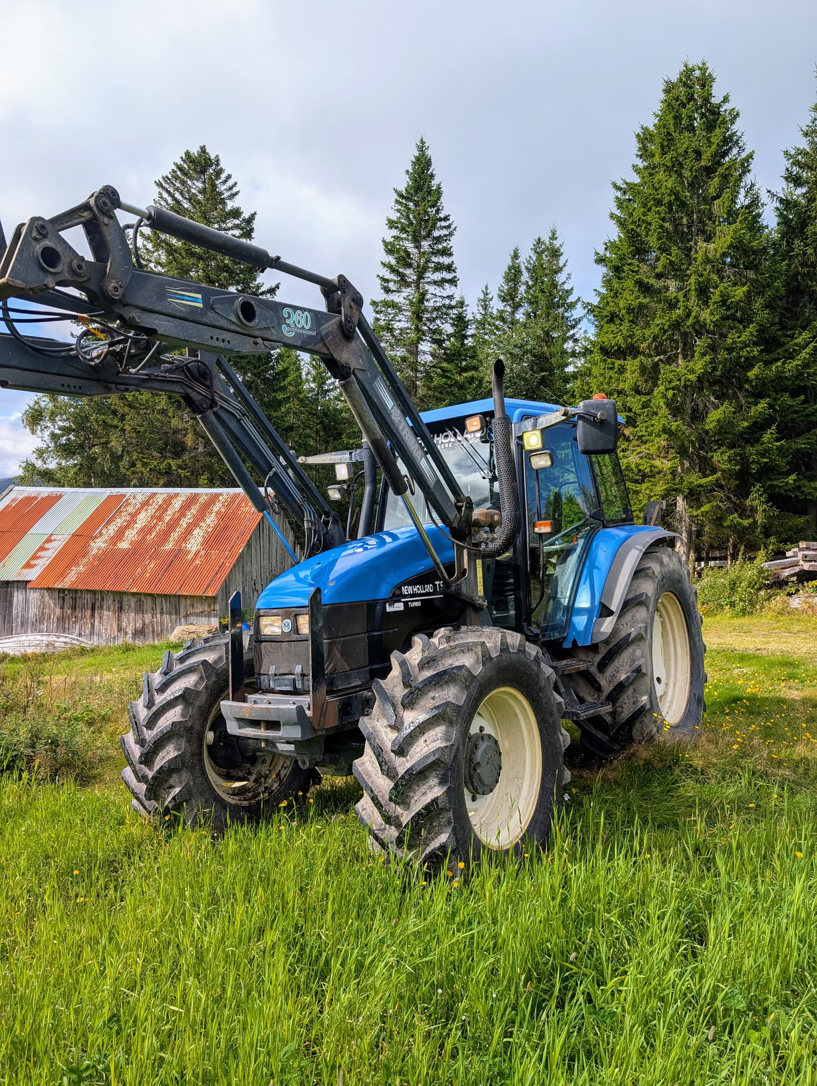 New Holland TS115, Anul 2002 - imagine 9
