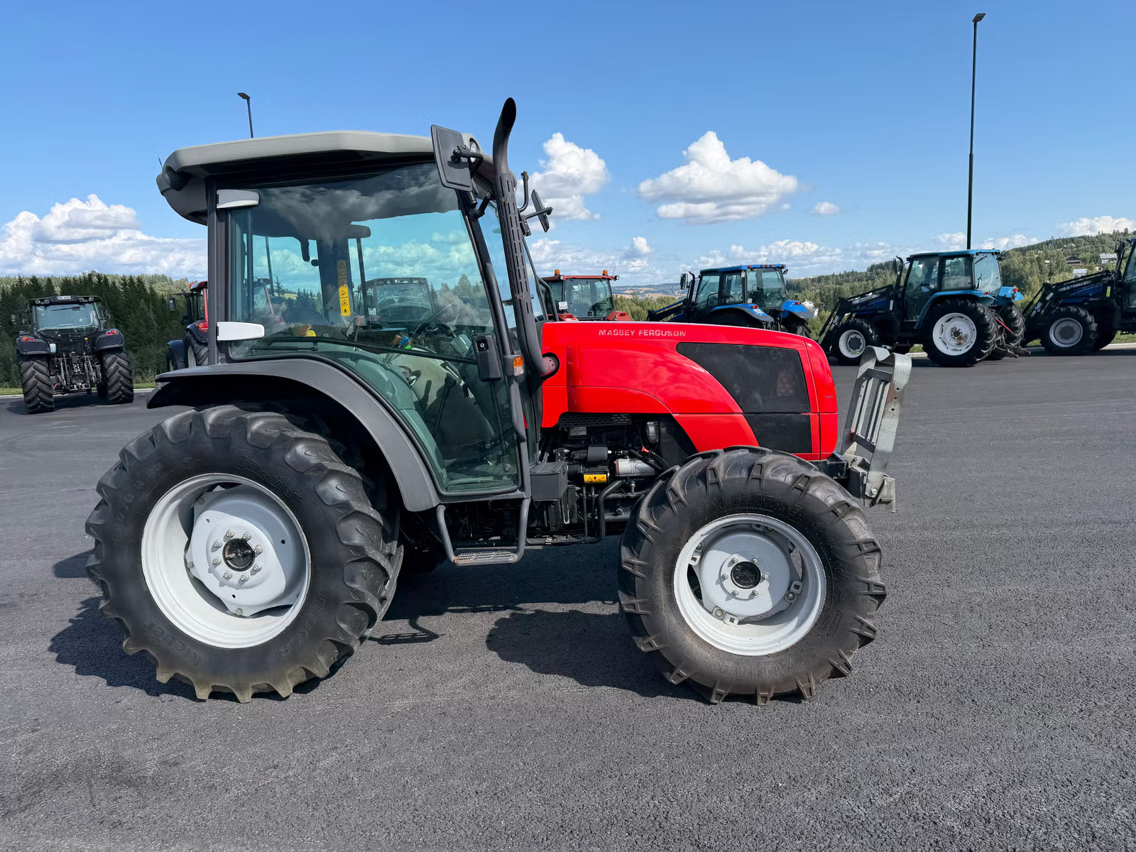 Massey Ferguson 2430, Anul 2005 - imagine 11