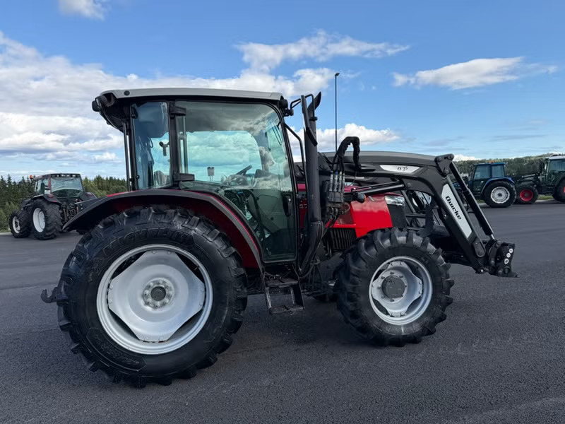 Massey Ferguson 4707, Anul 2019 - imagine 12