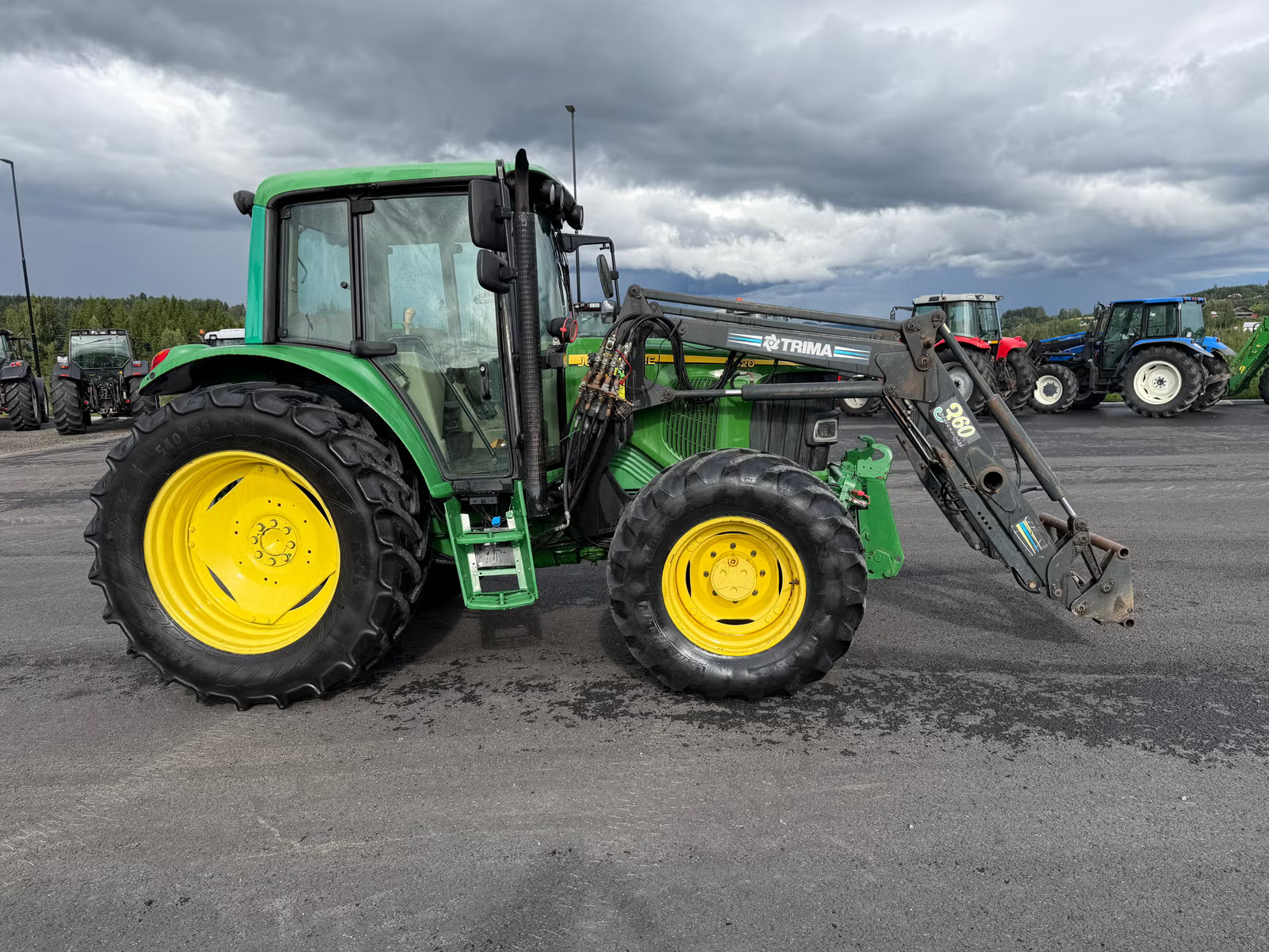 John Deere 6320, Anul 2002 - imagine 2
