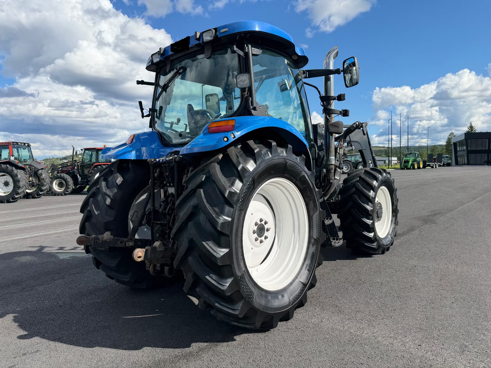 New Holland TS 115 A, Anul 2003 - imagine 12