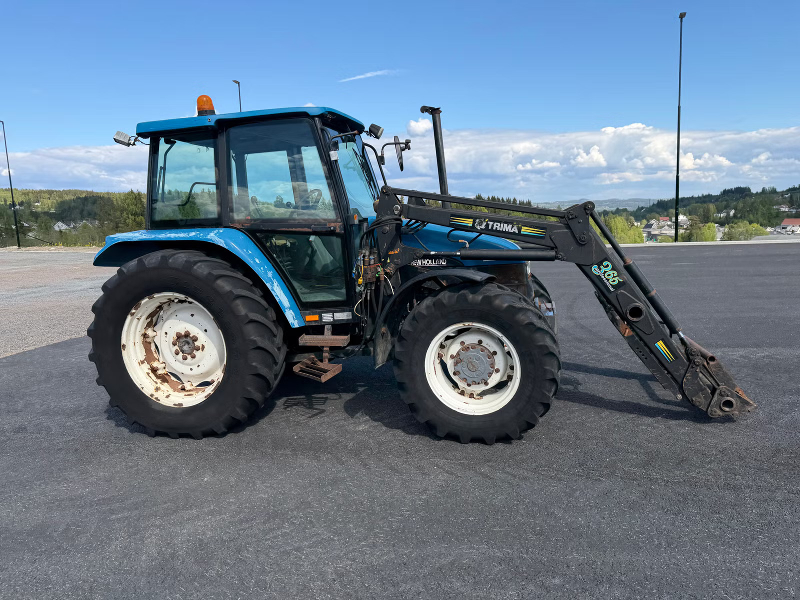 New Holland 7635, Anul 1998 - imagine 12