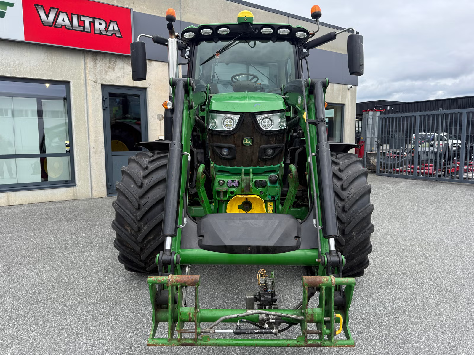 John Deere 6130R, Anul 2018 - imagine 12