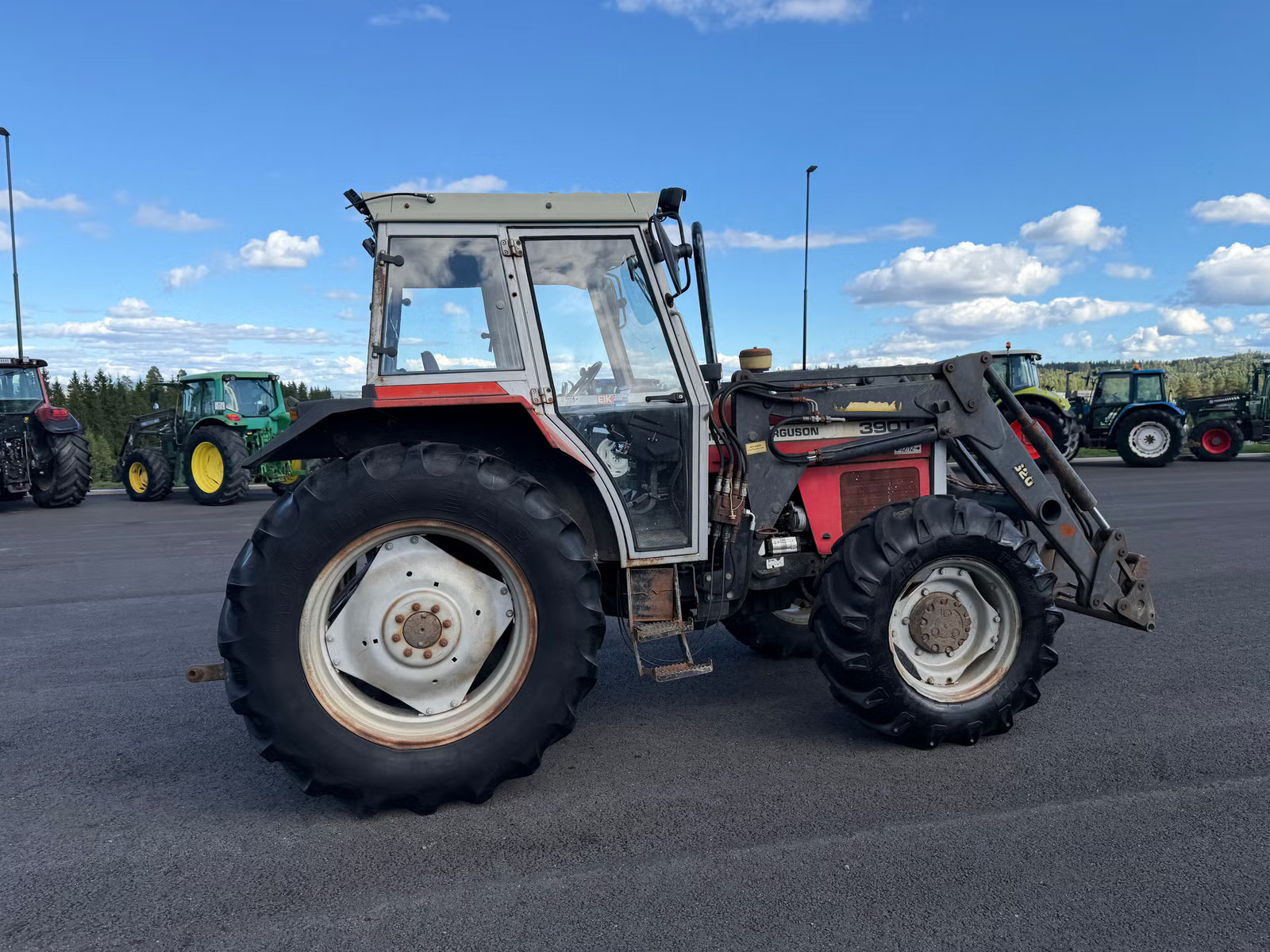 Massey Ferguson 390, Anul 1991 - imagine 14