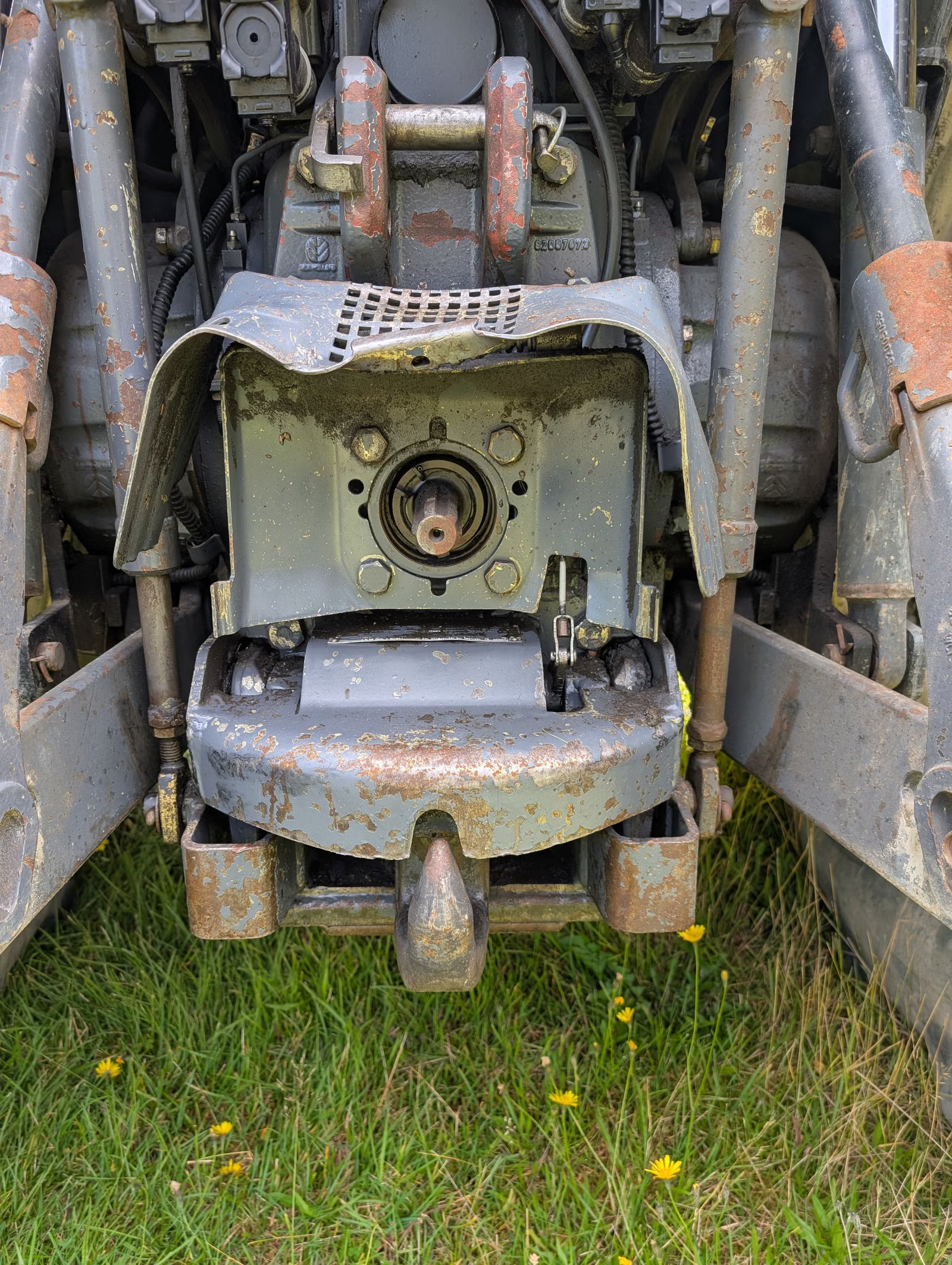 New Holland TS115, Anul 2002 - imagine 13
