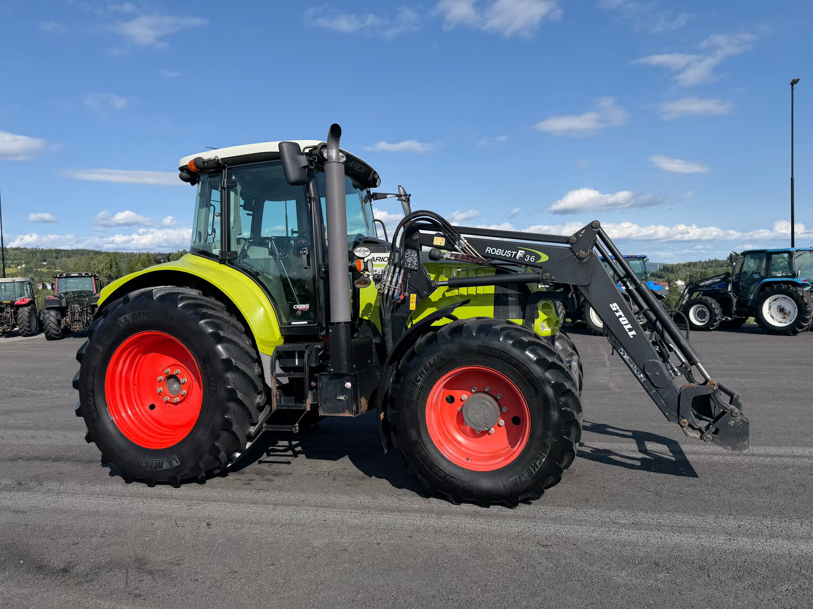 CLAAS ARION 640, Anul 2008 - imagine 15