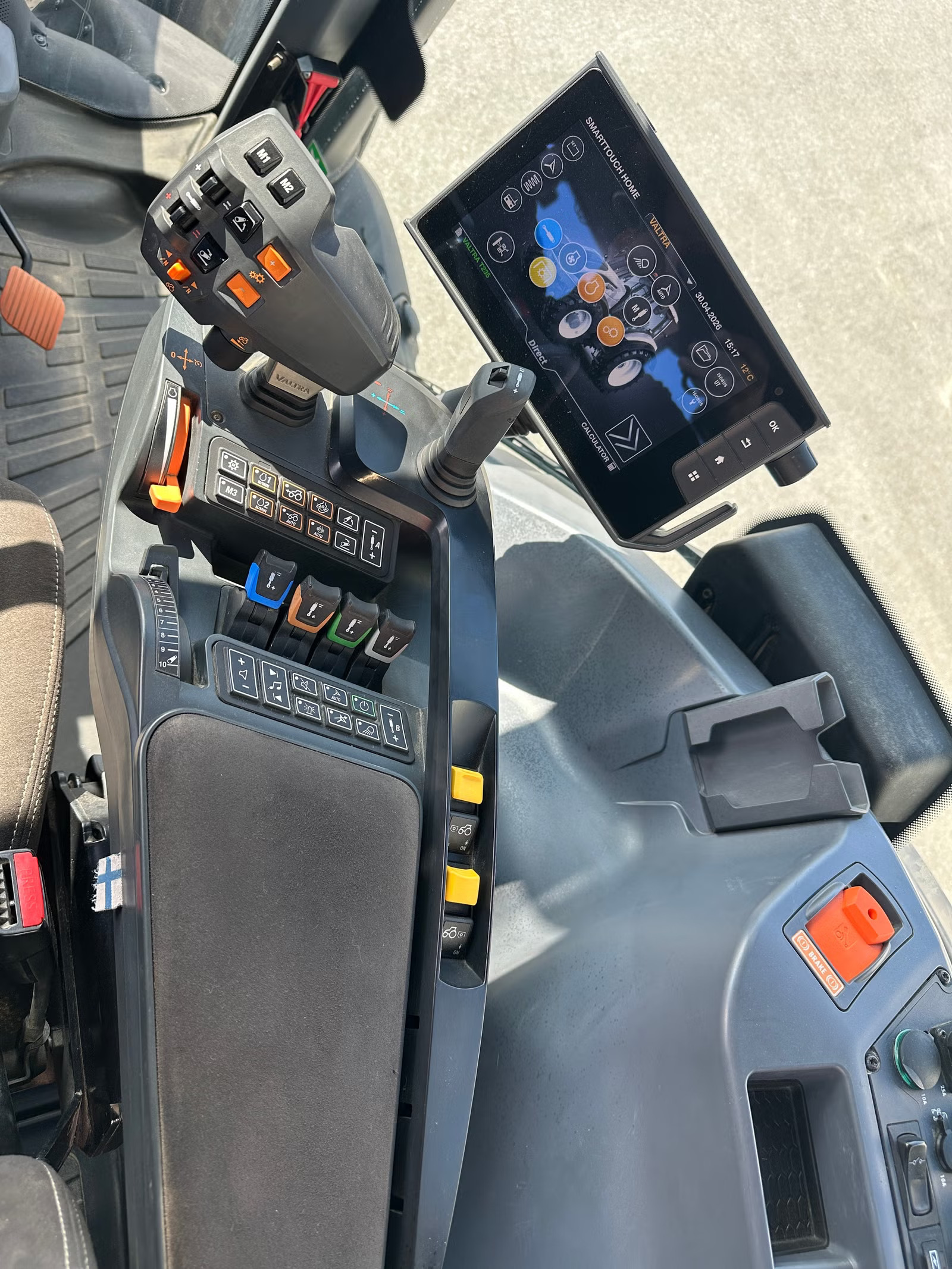 Valtra T235 Direct, Anul 2024 - imagine 14