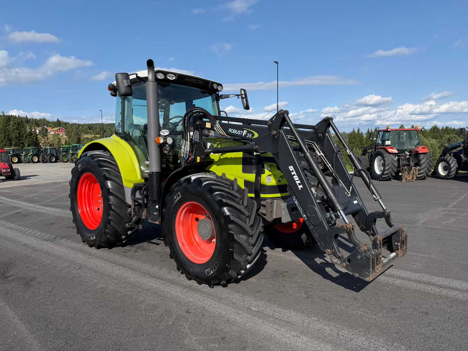 CLAAS ARION 640, Anul 2008 - imagine 2