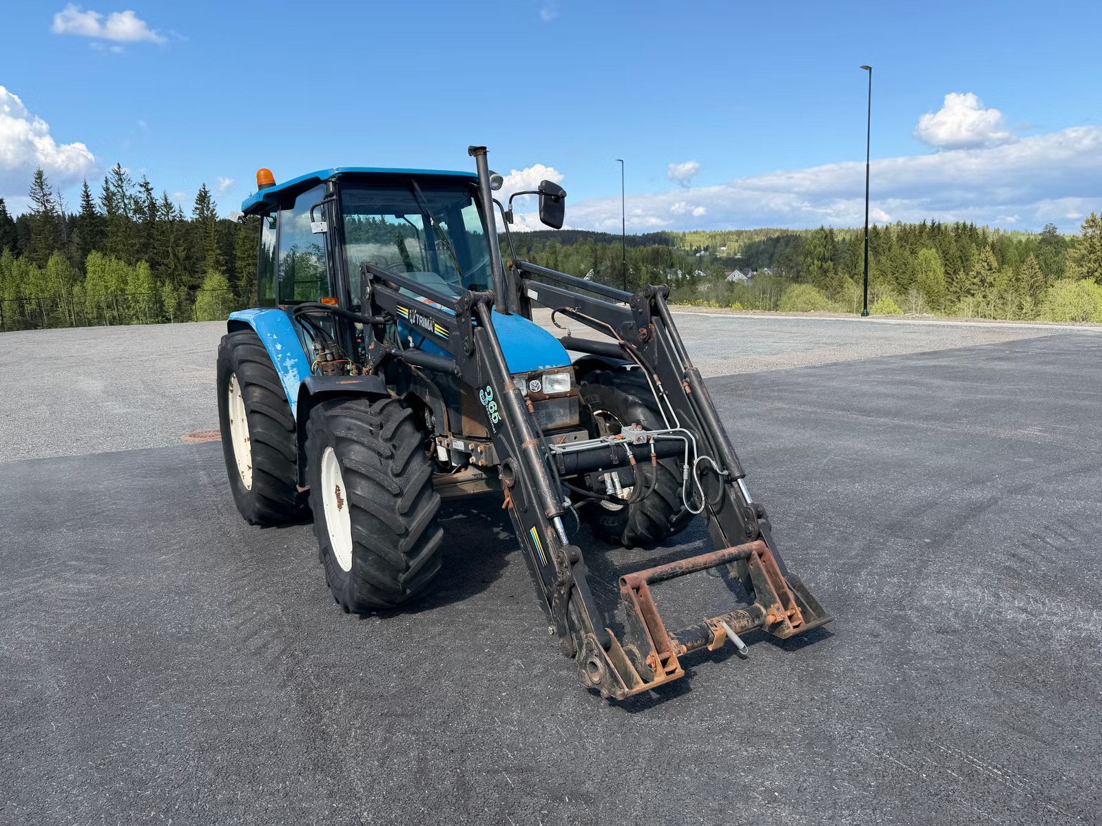 New Holland 7635, Anul 1998 - imagine 15