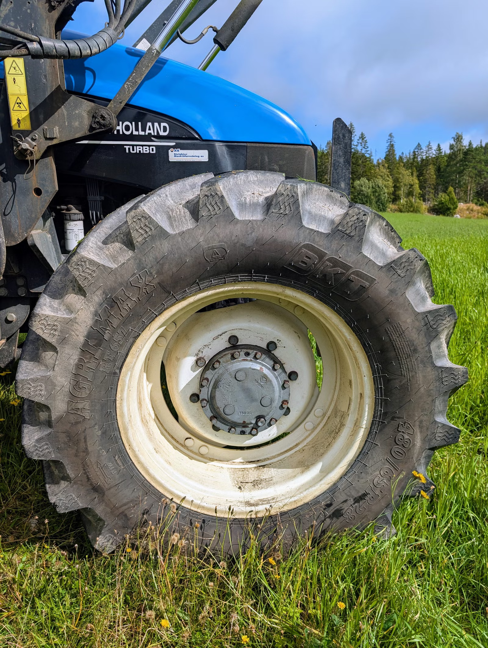 New Holland TS115, Anul 2002 - imagine 16