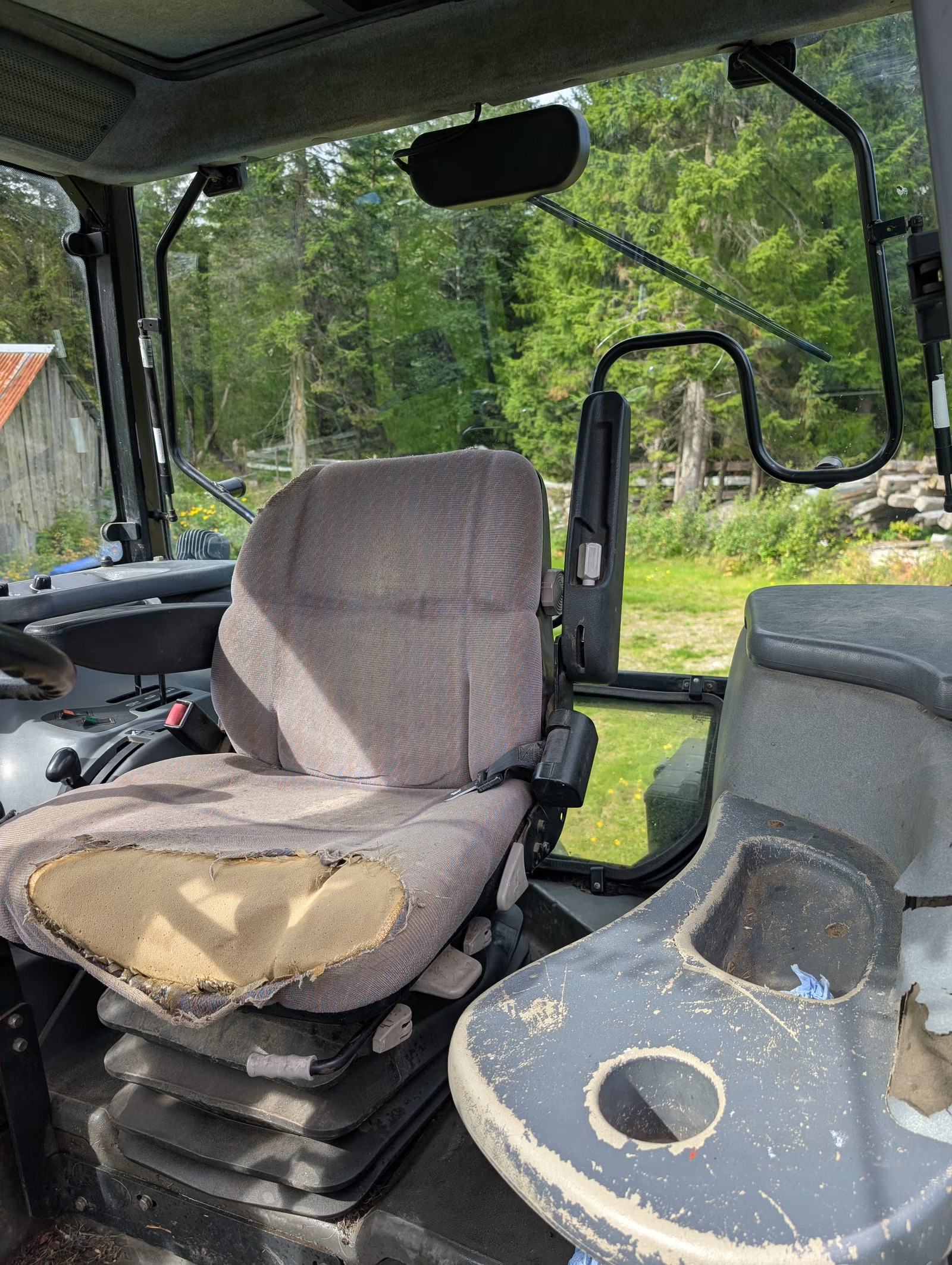 New Holland TS115, Anul 2002 - imagine 19