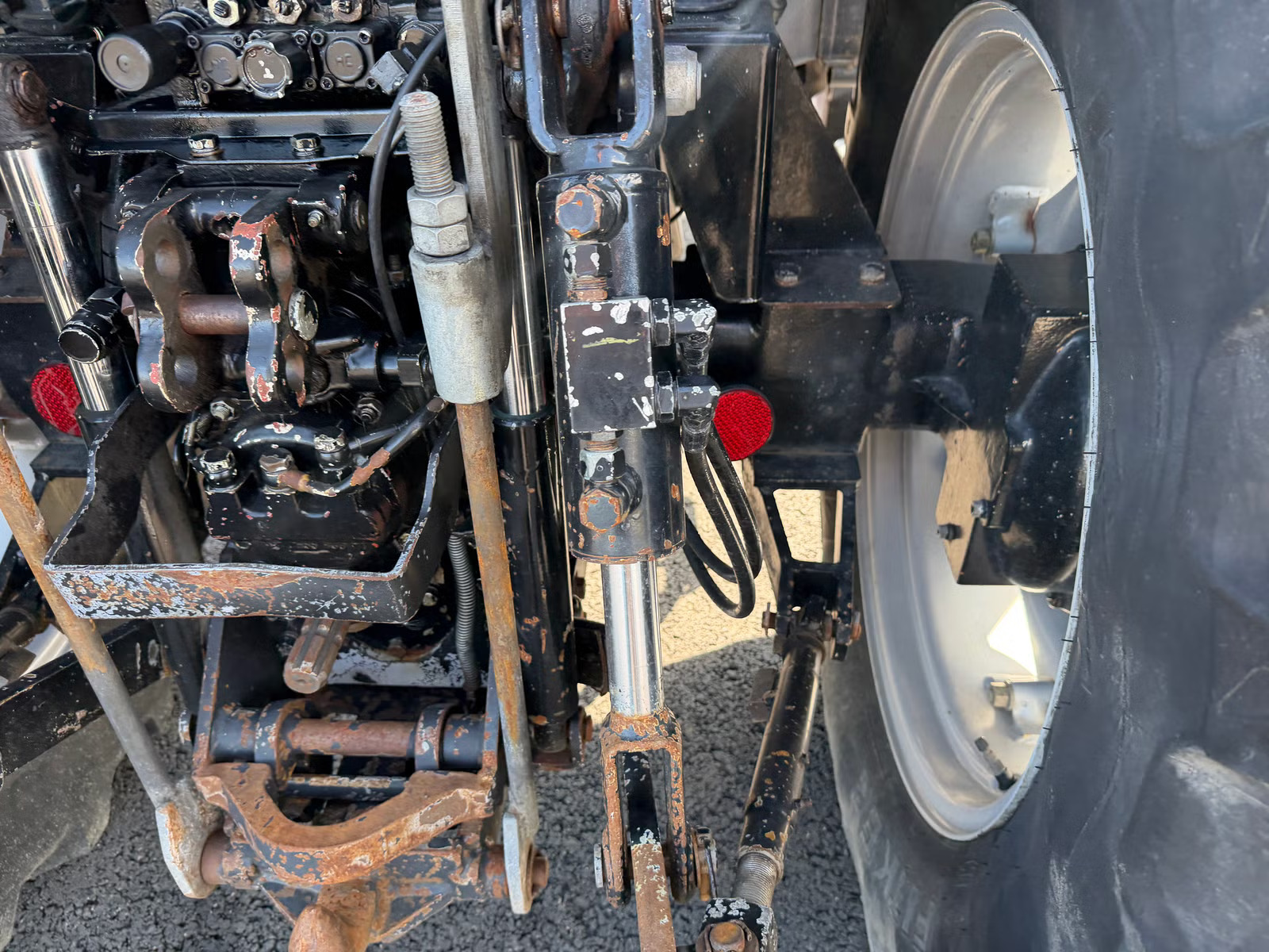 Massey Ferguson 2430, Anul 2005 - imagine 22