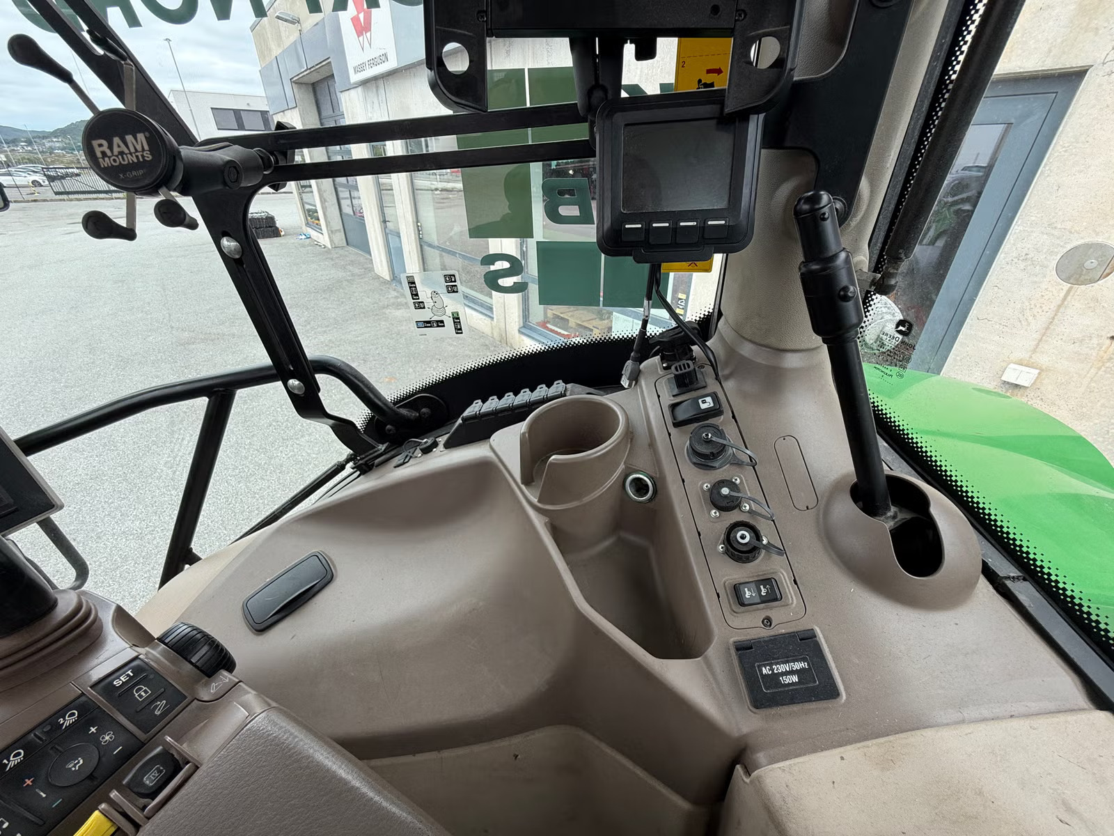 John Deere 6130R, Anul 2018 - imagine 24