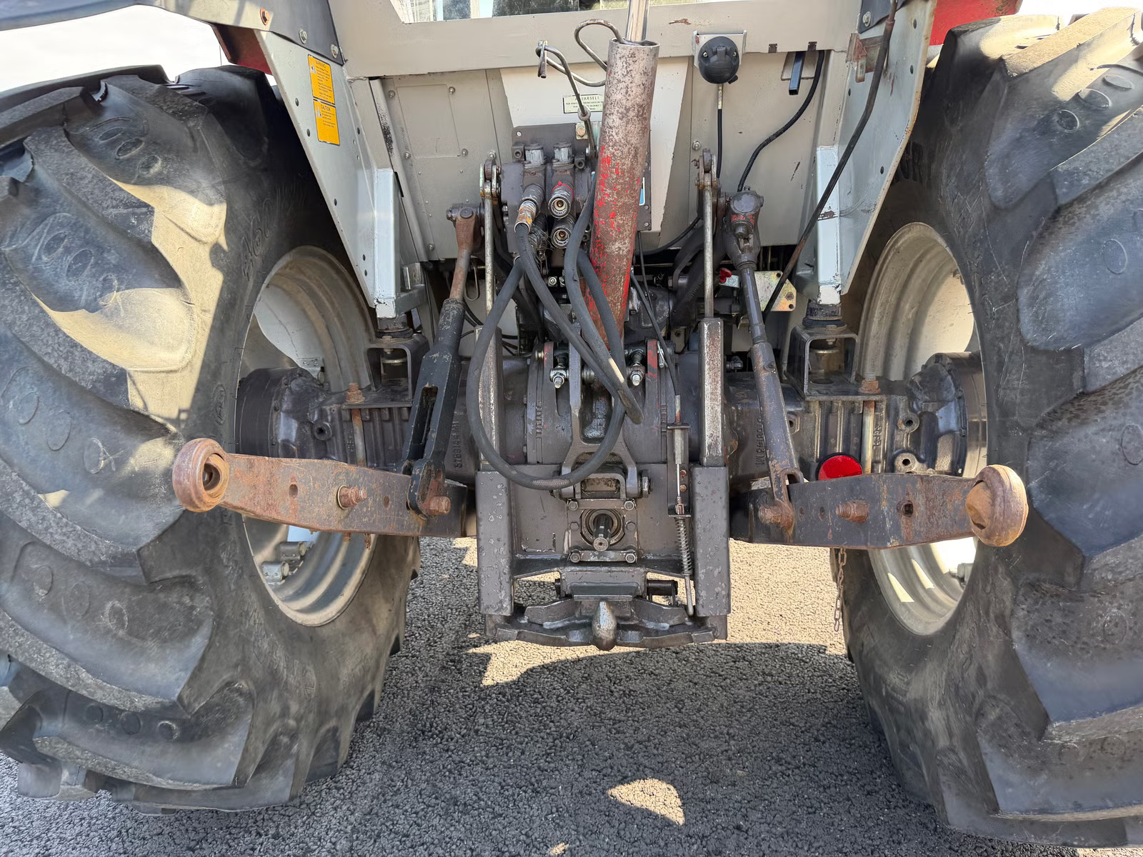 Massey Ferguson 372, Anul 1994 - imagine 25