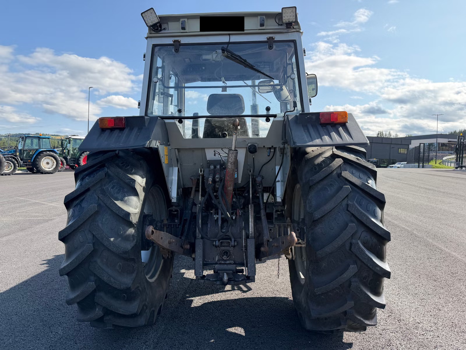 Massey Ferguson 372, Anul 1994 - imagine 27