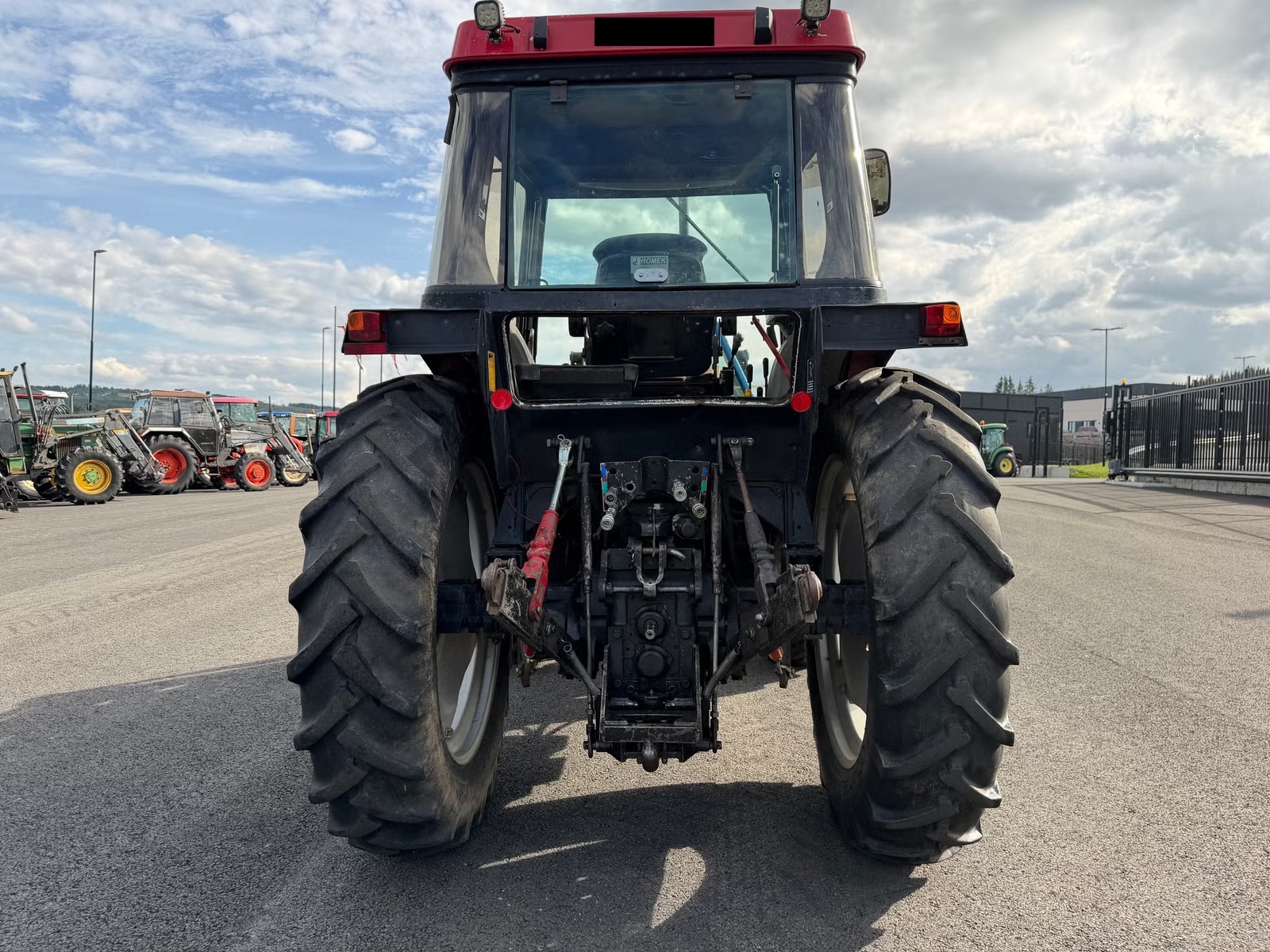 CASE IH 685 XL, Anul 1989 - imagine 28