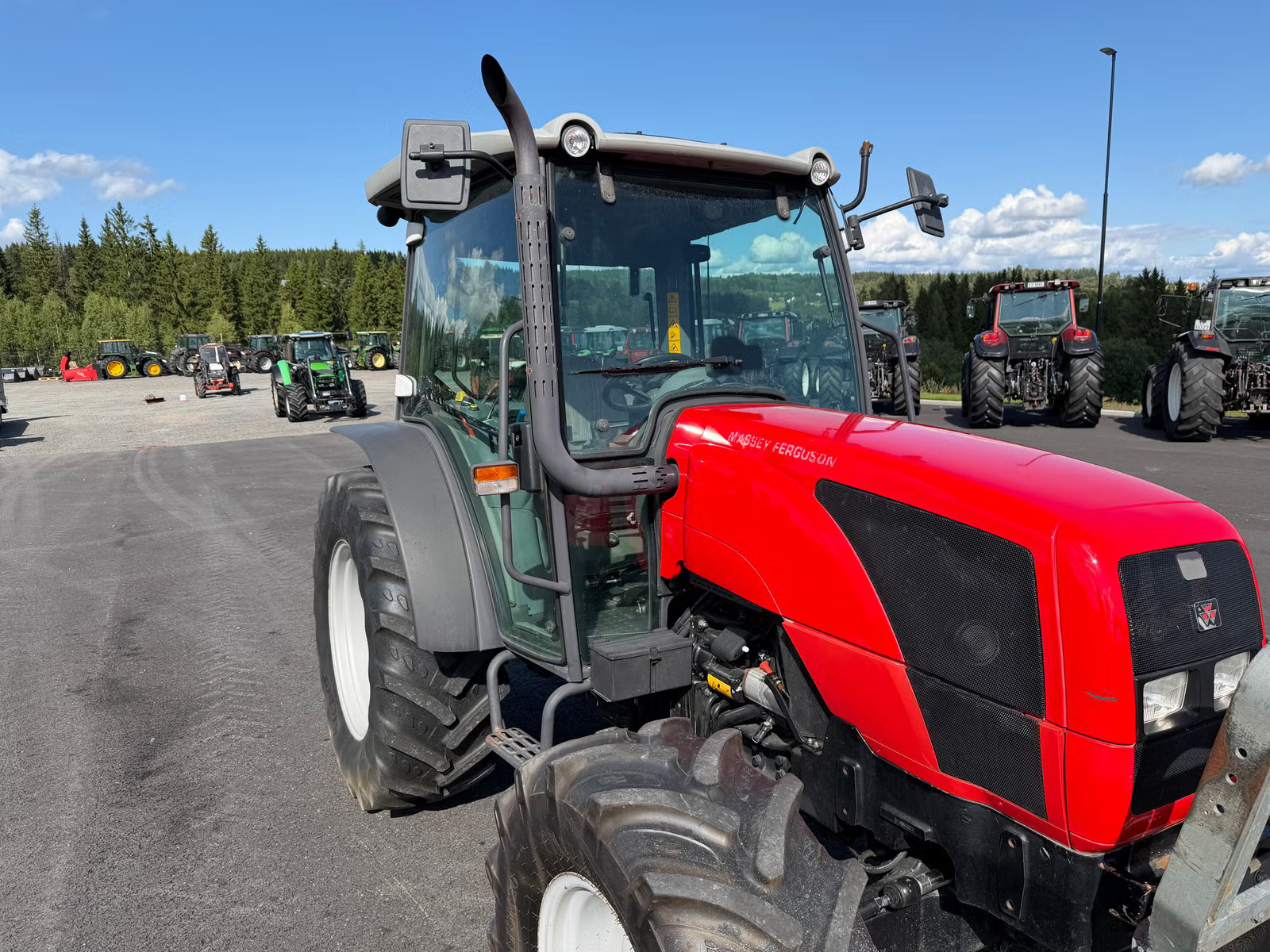 Massey Ferguson 2430, Anul 2005 - imagine 29