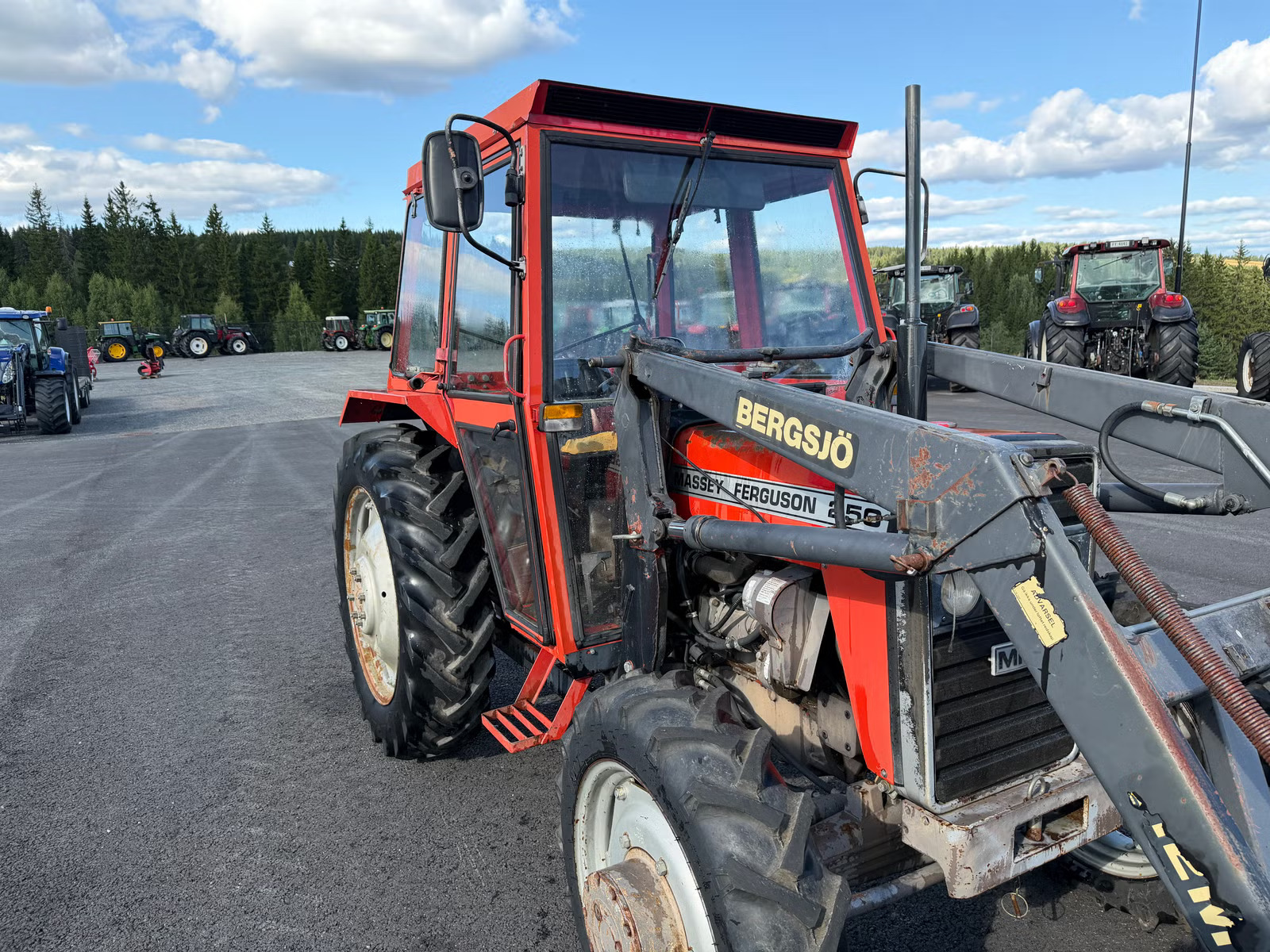 Massey Ferguson 250, Anul 1984 - imagine 30