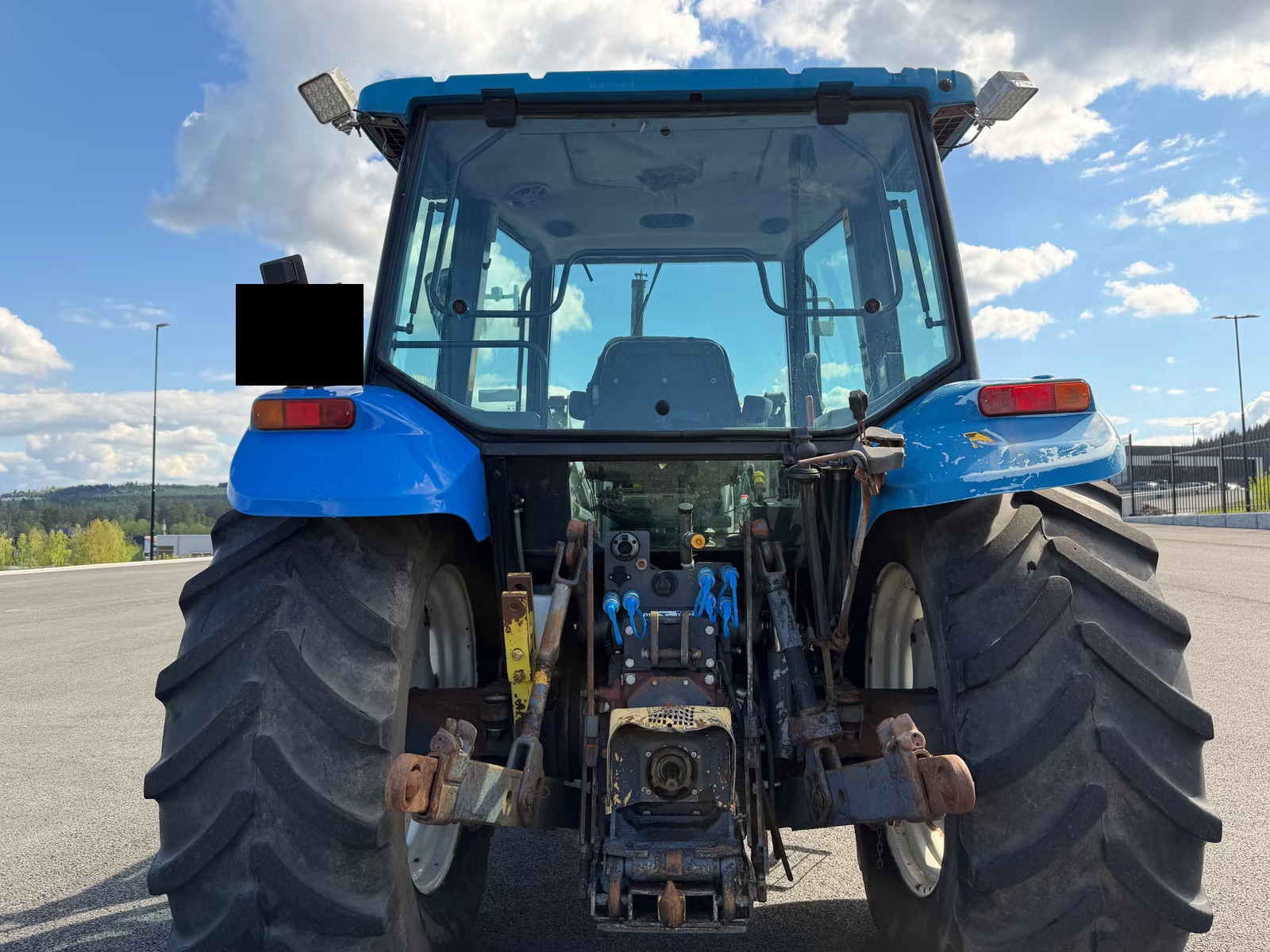 New Holland 7635, Anul 1998 - imagine 31