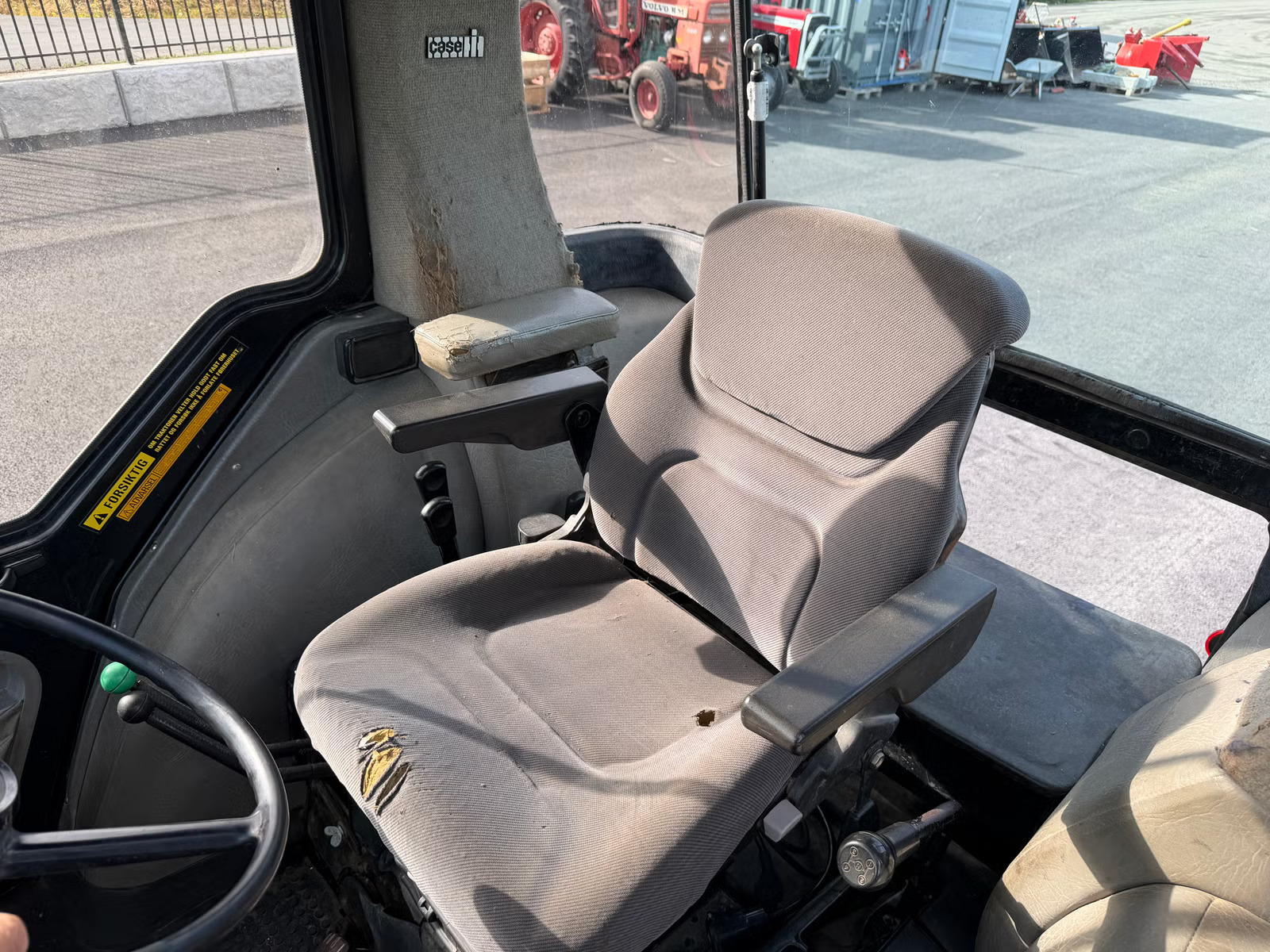 CASE IH 685 XL, Anul 1989 - imagine 35
