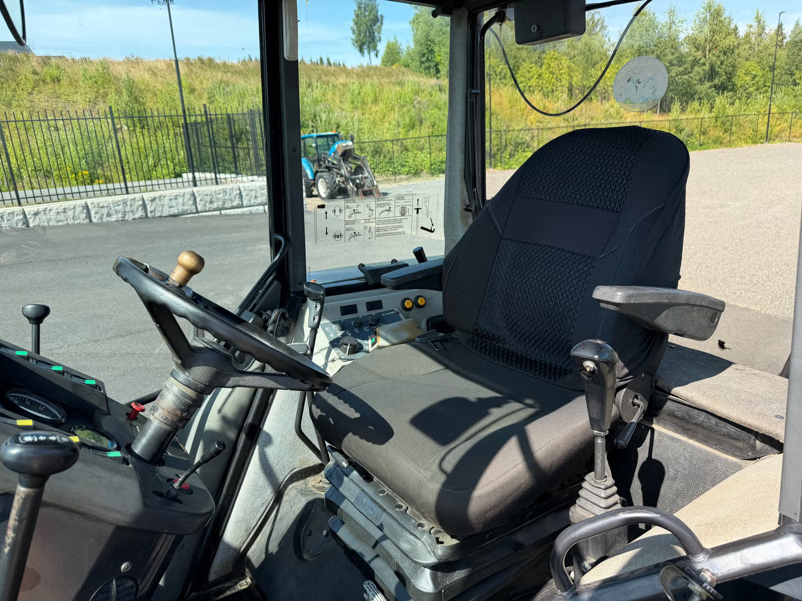 Valmet 665, Anul 1994 - imagine 37