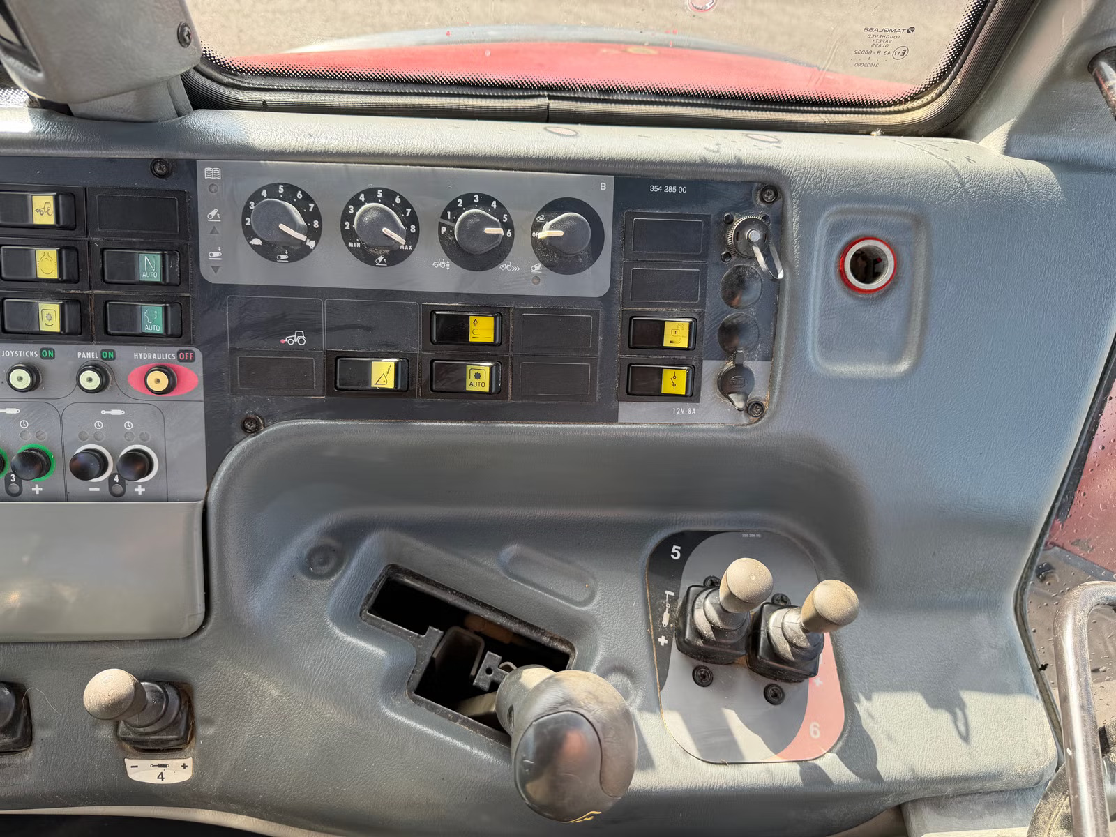 Valtra T-170, Anul 2004 - imagine 39